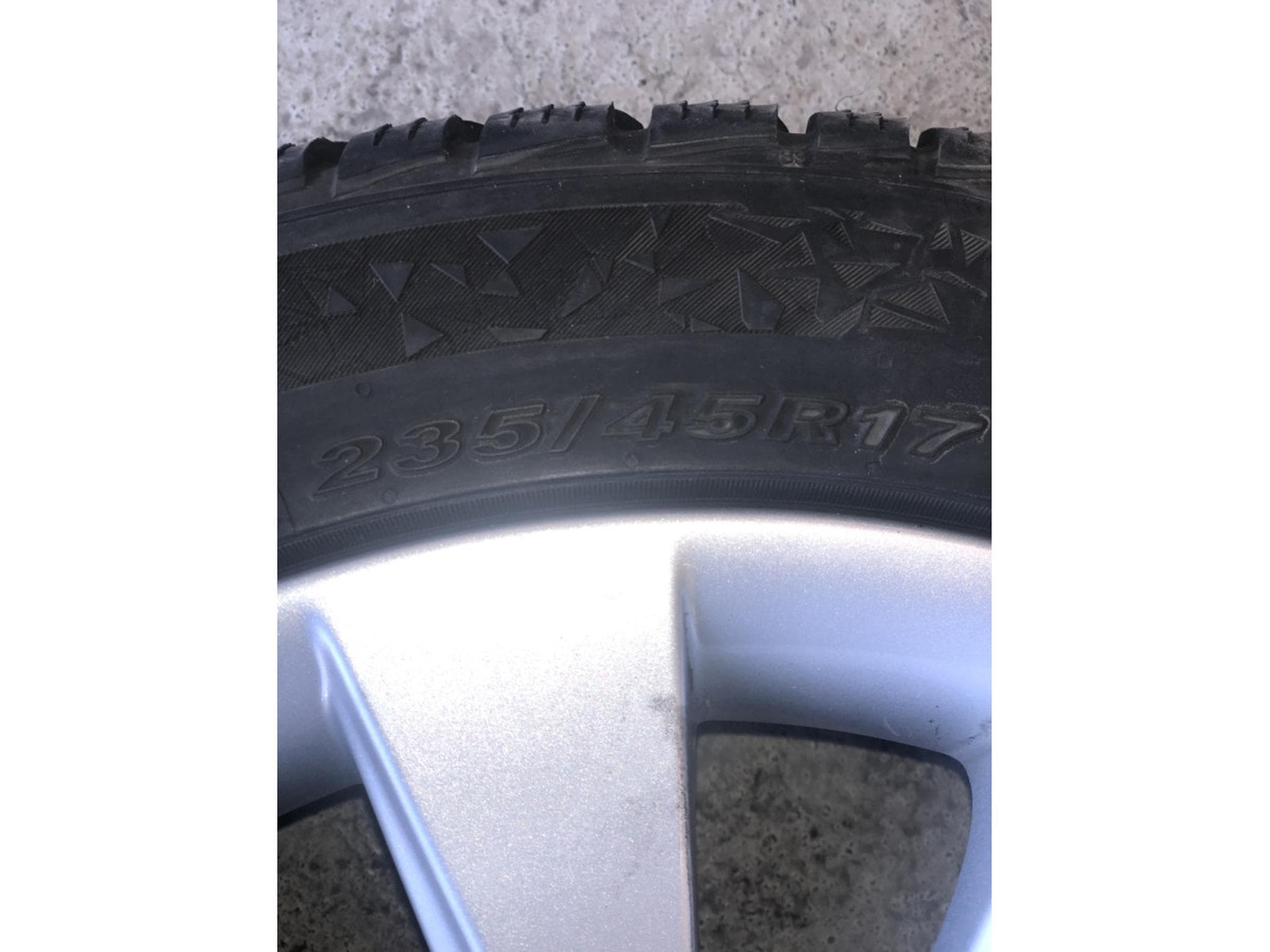 Jantes alu + Pneus h – 17" - Photo 4