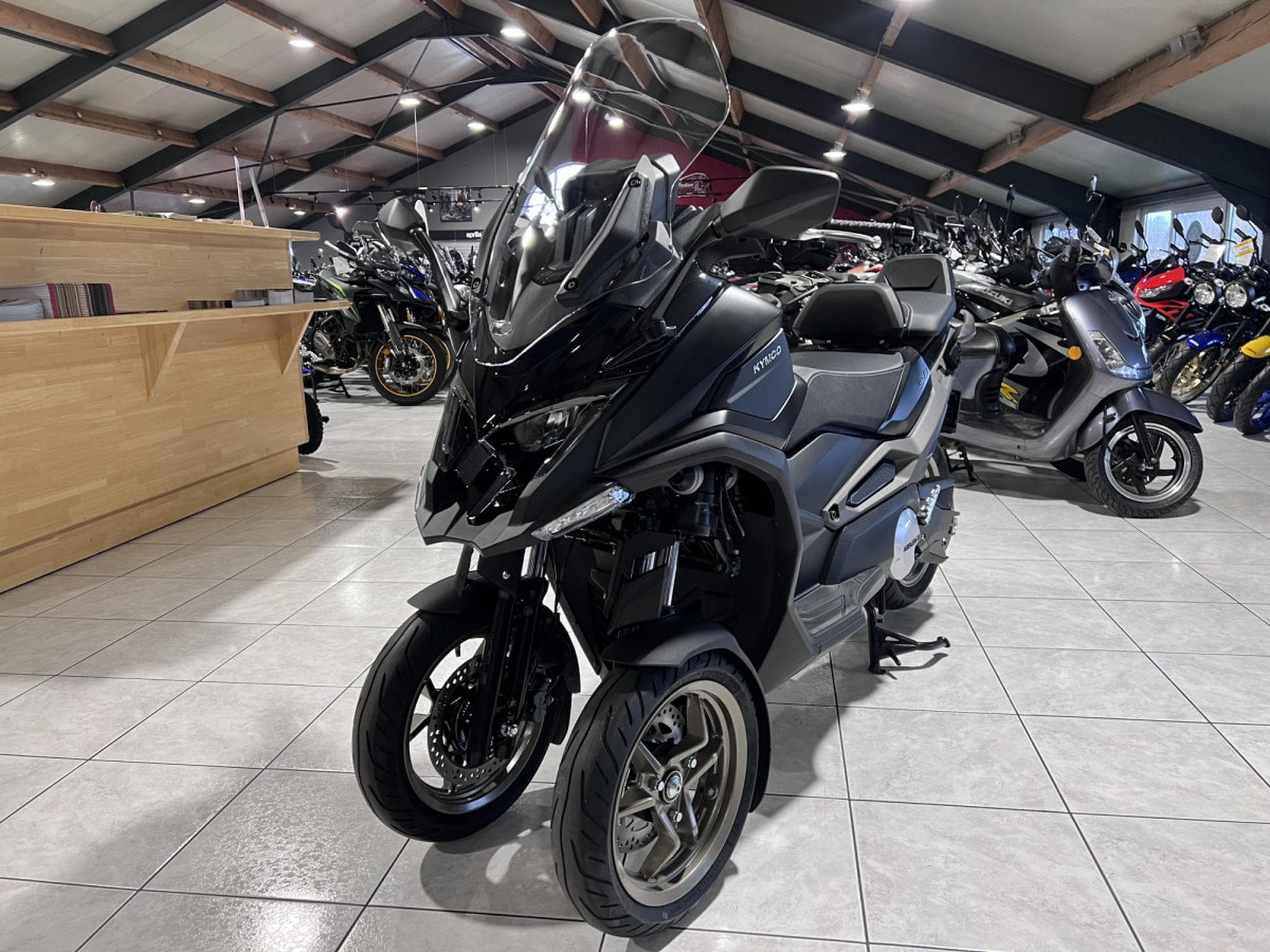Kymco CV3 550 immatriculée 0 kilomètres (2026) - Foto 2