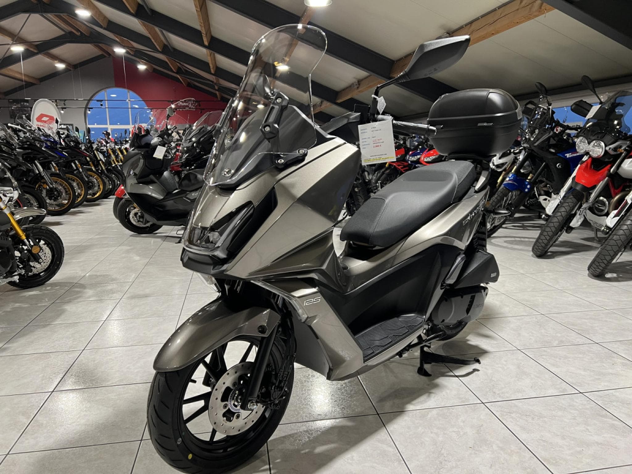 Kymco Skytown 50 (2025) - Foto 2