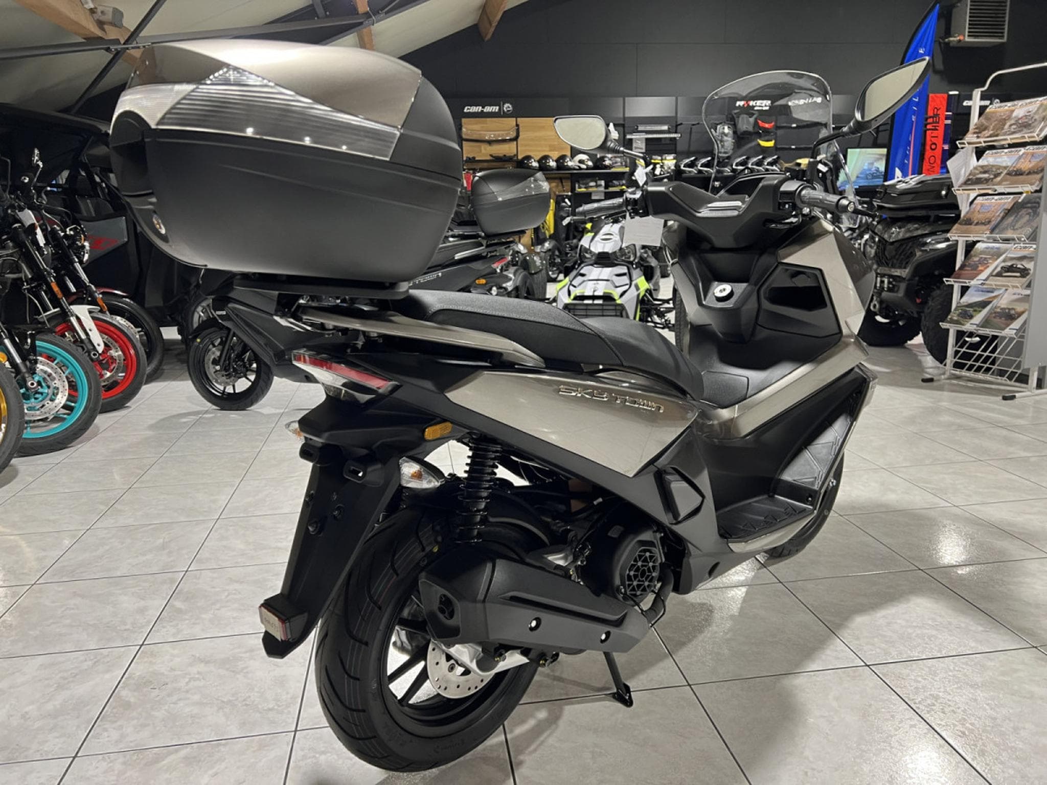 Kymco Skytown 50 (2025) - Foto 3