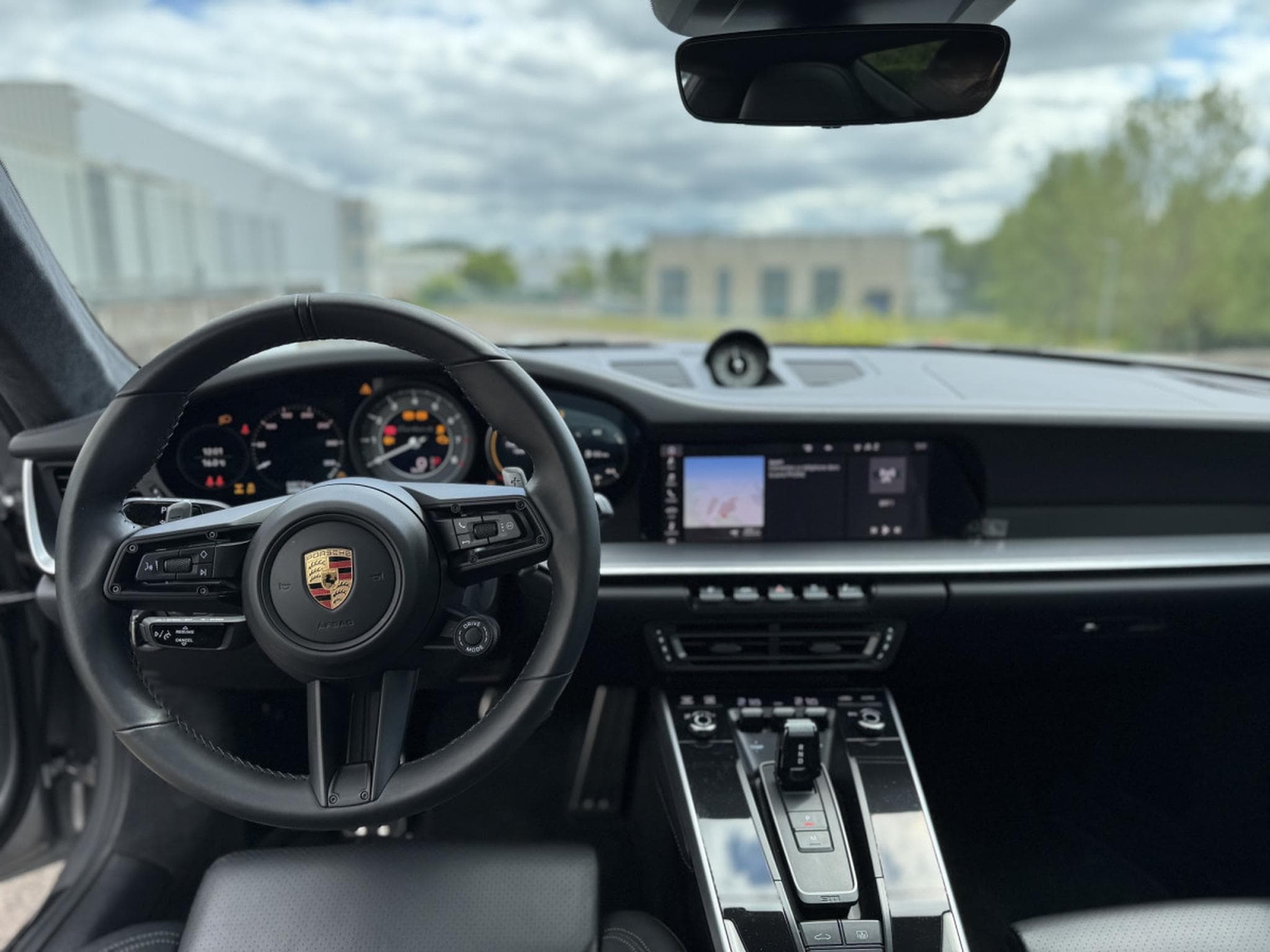 Porsche 911 Turbo S type 992 (2020) - Photo 12