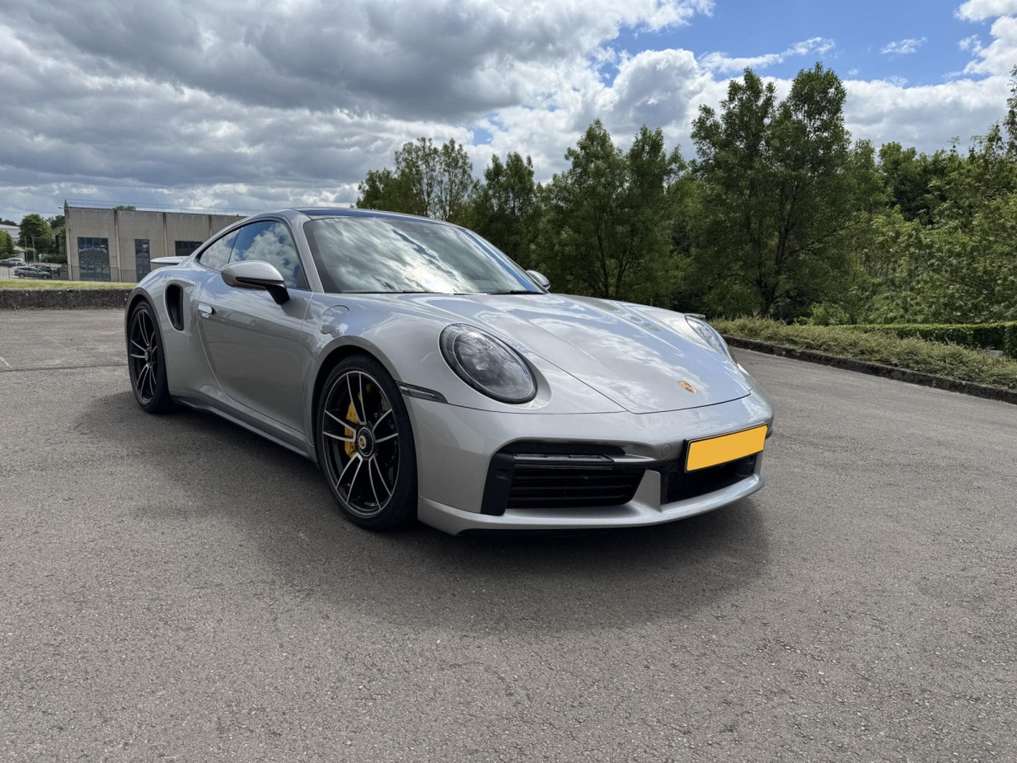 Porsche 911 Turbo S type 992 (2020) - Photo 3