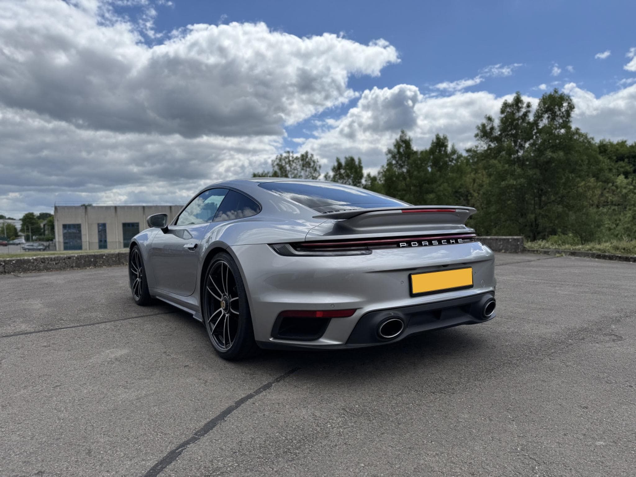 Porsche 911 Turbo S type 992 (2020) - Photo 5
