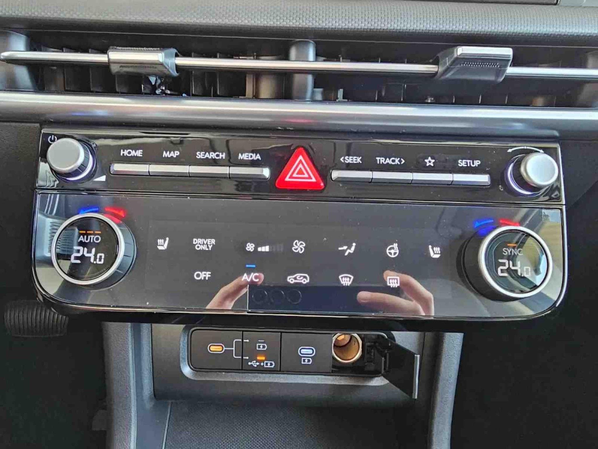 Hyundai Tucson 1.6 T-GDI HEV 215 AT E-Motion (2025) - Foto 15