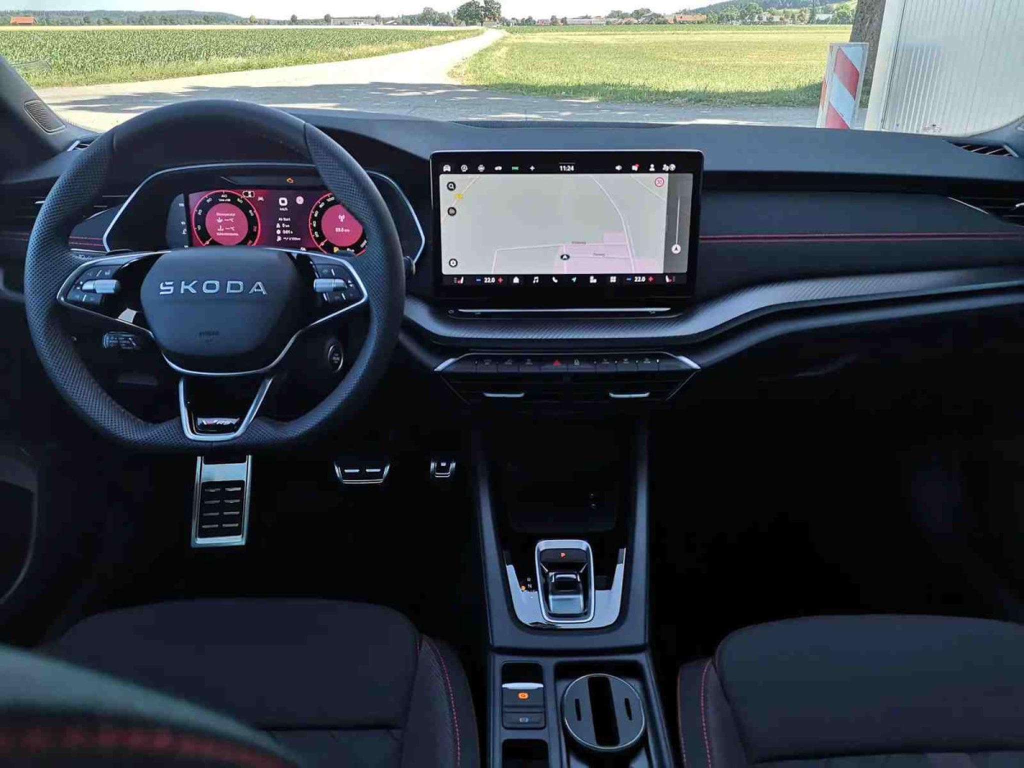 Skoda Octavia 2.0 TSi DSG 265 RS (2025) - Foto 5