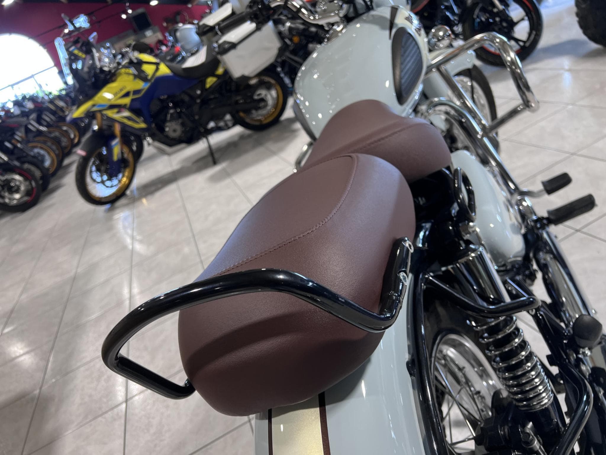 Royal Enfield Classic 350 (2022) - Photo 5