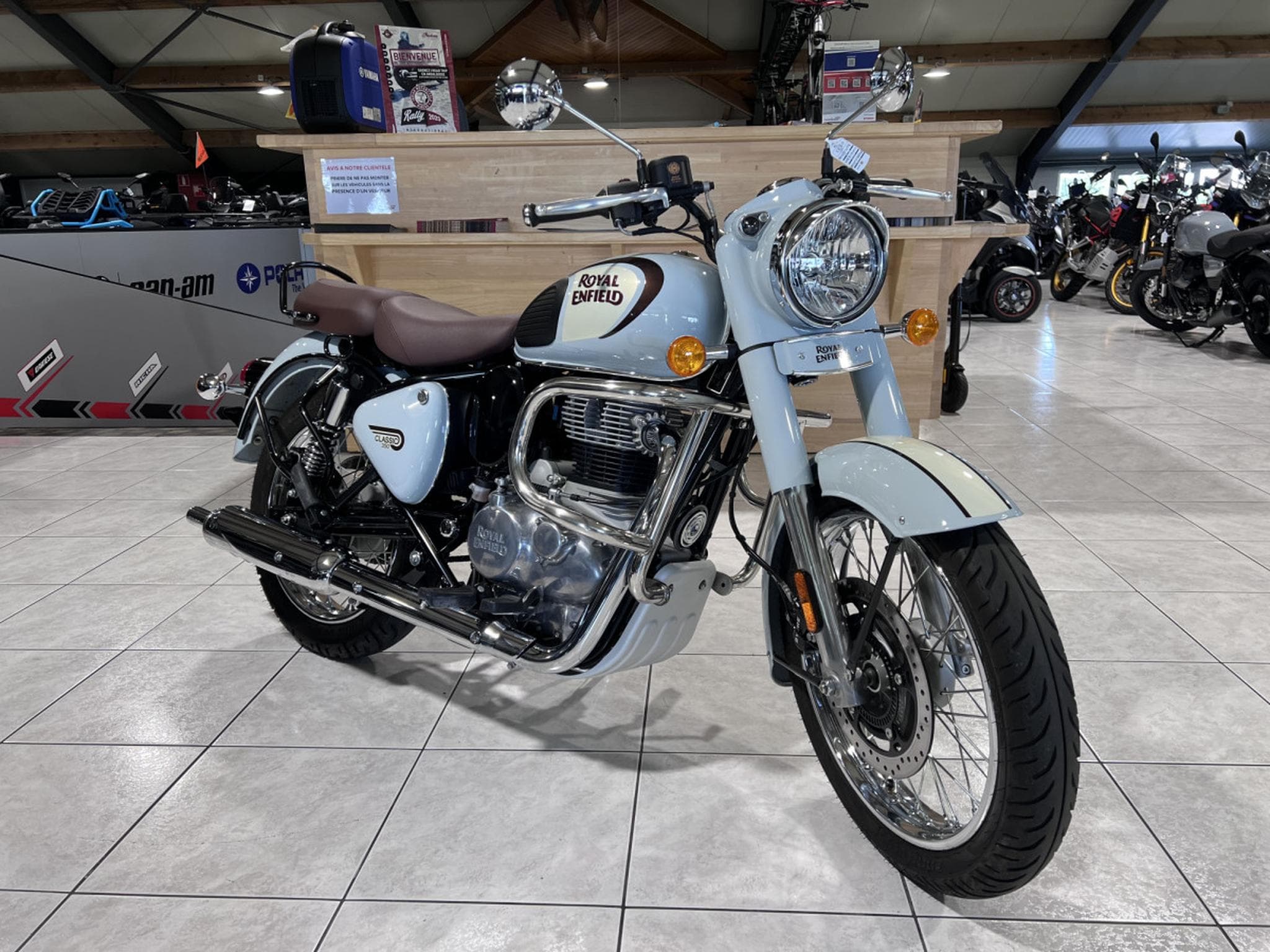 Royal Enfield Classic 350 (2022) - Photo 7