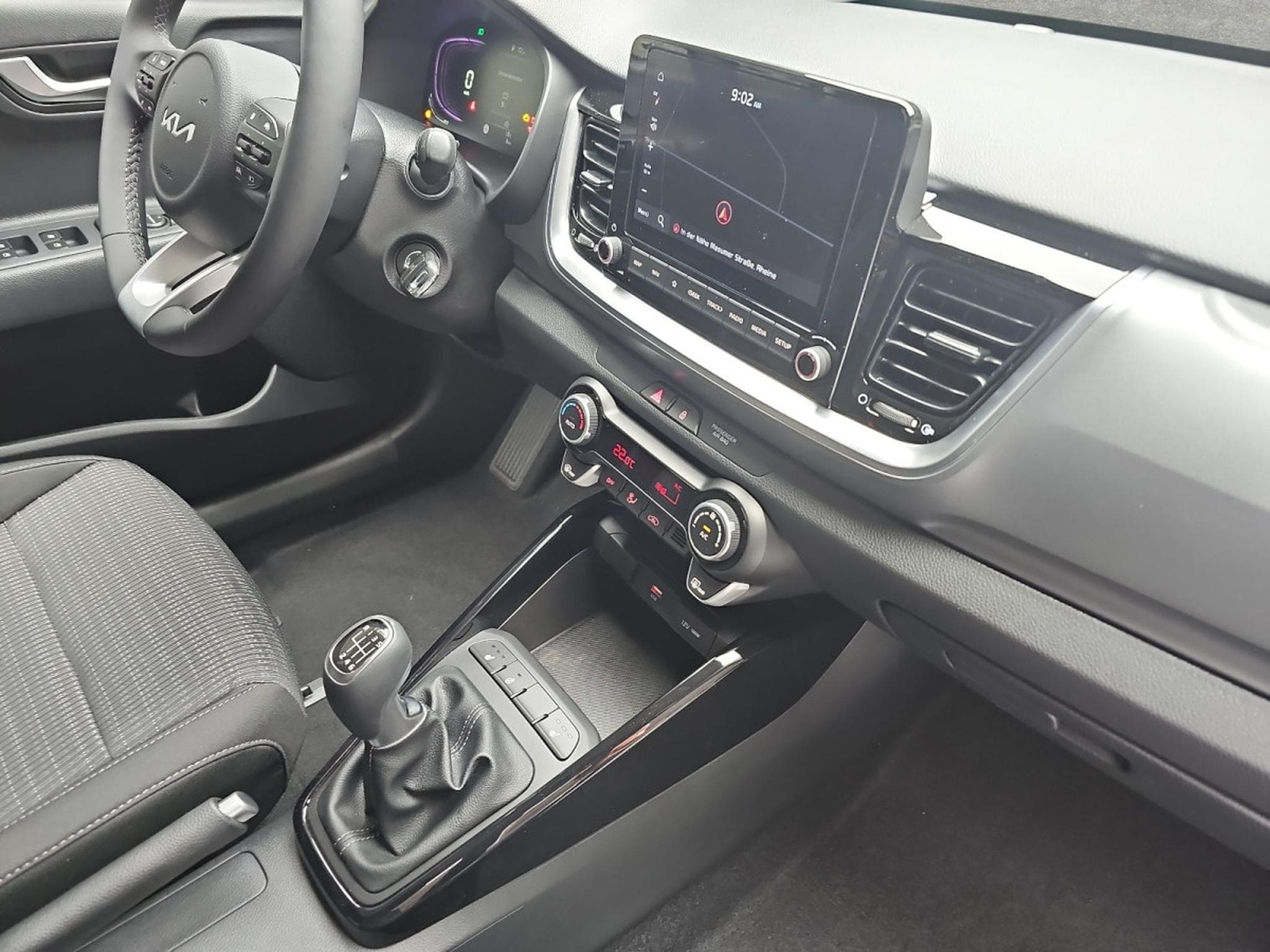 Kia Stonic 1.0 T-GDI 100 Vision (2026) - Photo 15