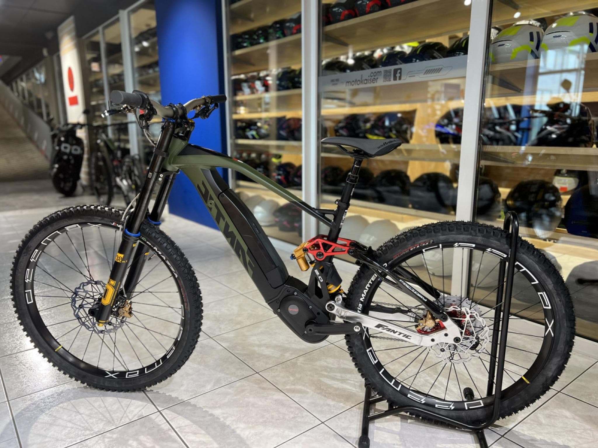 Fantic XXF 2.0 FACTORY Öhlins taille M 720Wh, 29''-27,5'', freins 4 pis (2026) - Foto 4