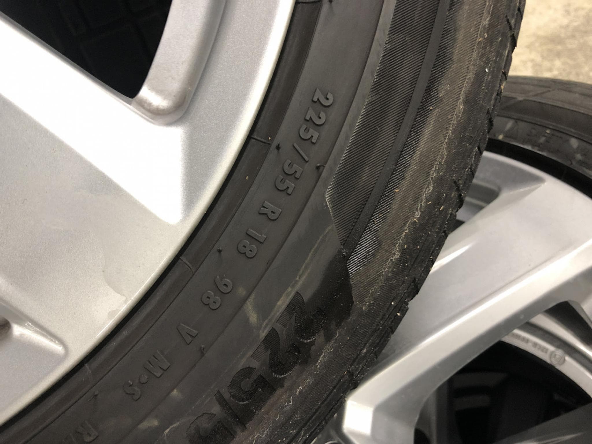 Jantes alu + Pneus h – 18" - Photo 4