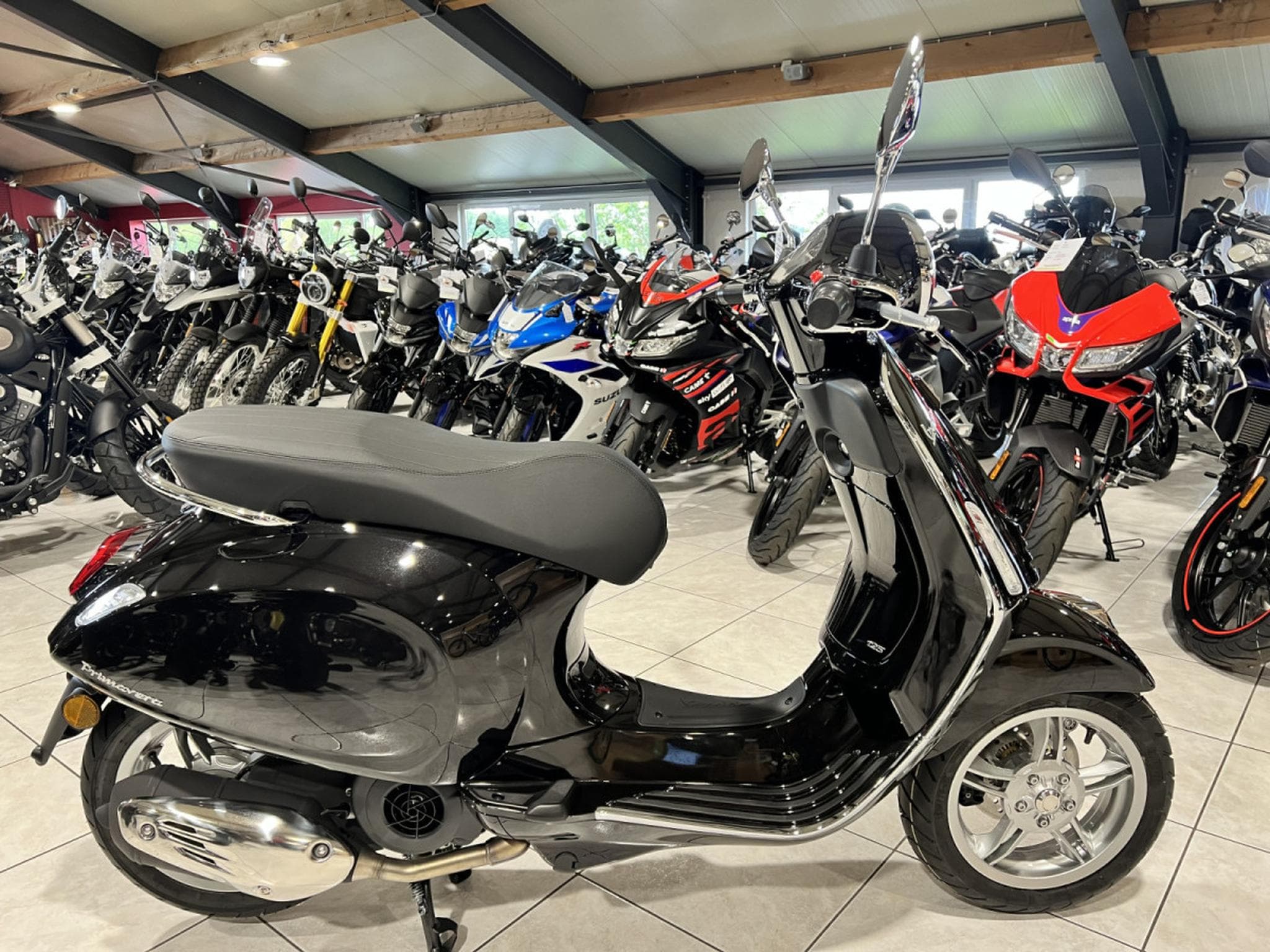 Vespa Primavera E5 + (2026) - Foto 1