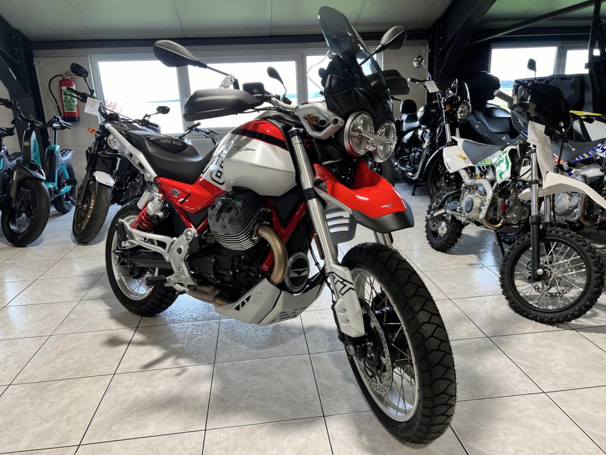 Moto Guzzi V85 TT (2026) - Foto 7