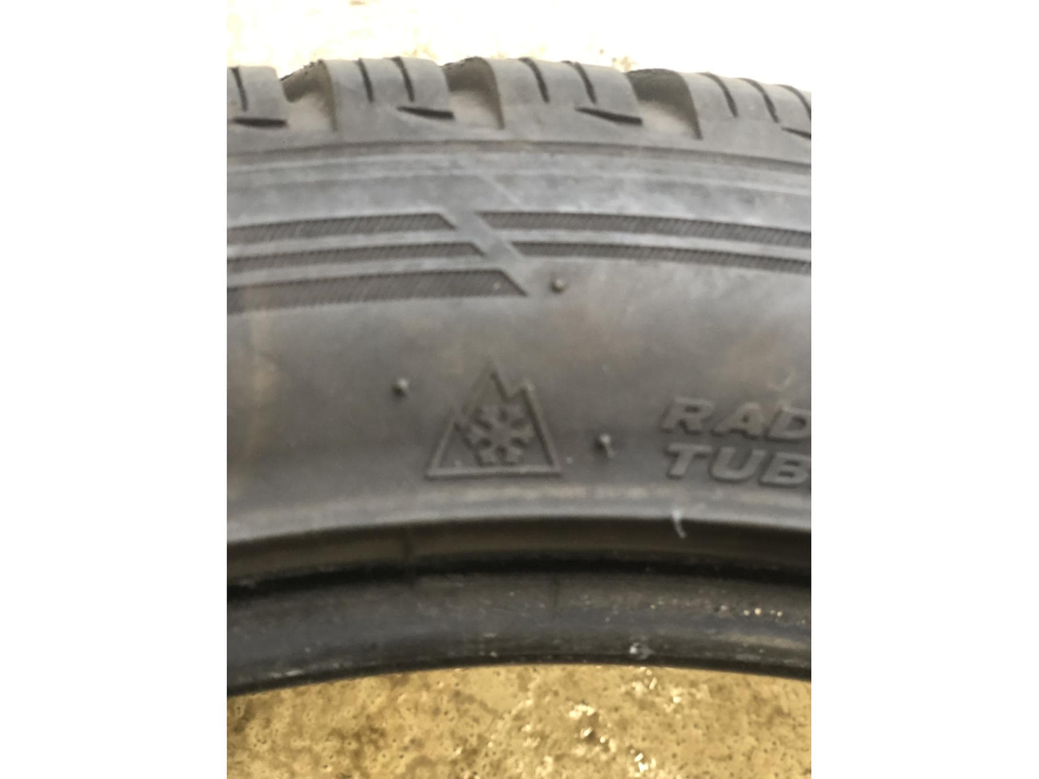 Pneus hiver – 18" - Photo 4