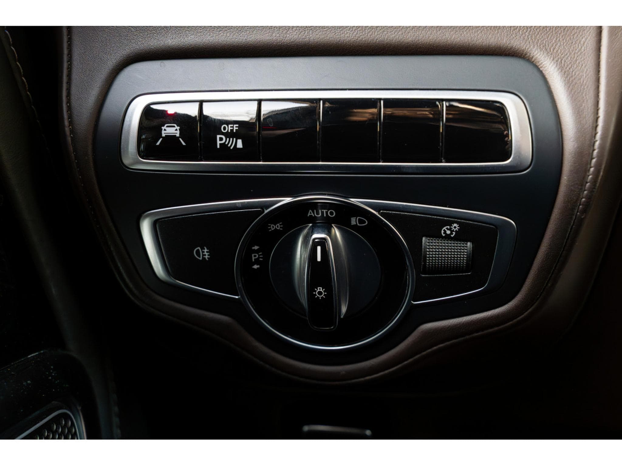 Mercedes G 63 AMG 1st owner / no accident (2019) - Photo 14