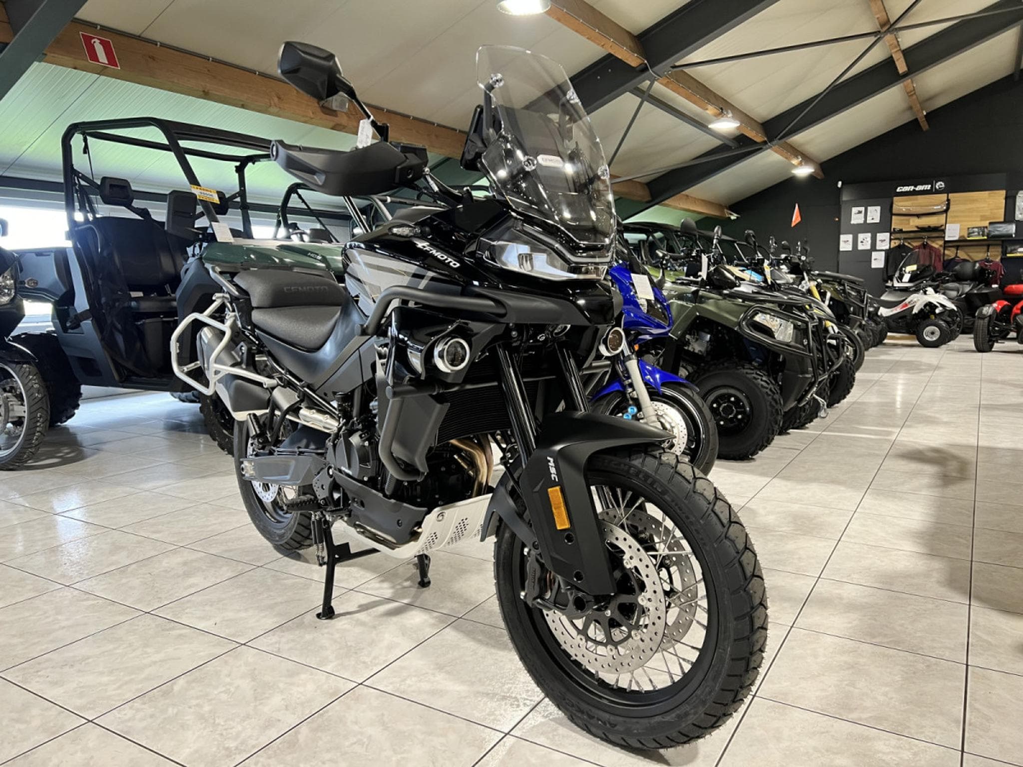 CF Moto MT EXPLORER (2026) - Foto 7