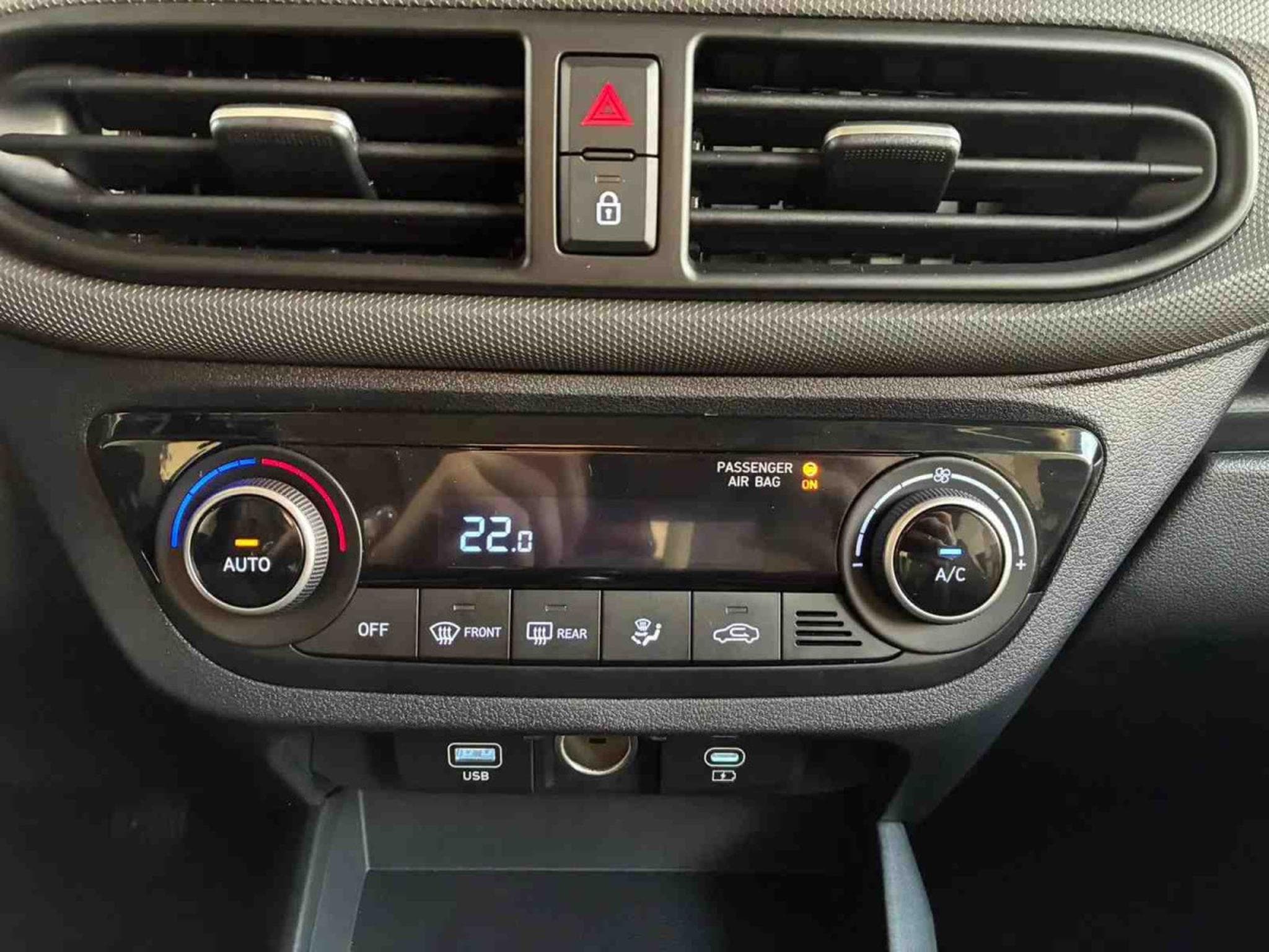 Hyundai i10 1.2 GDI 79 Premium (2025) - Foto 16