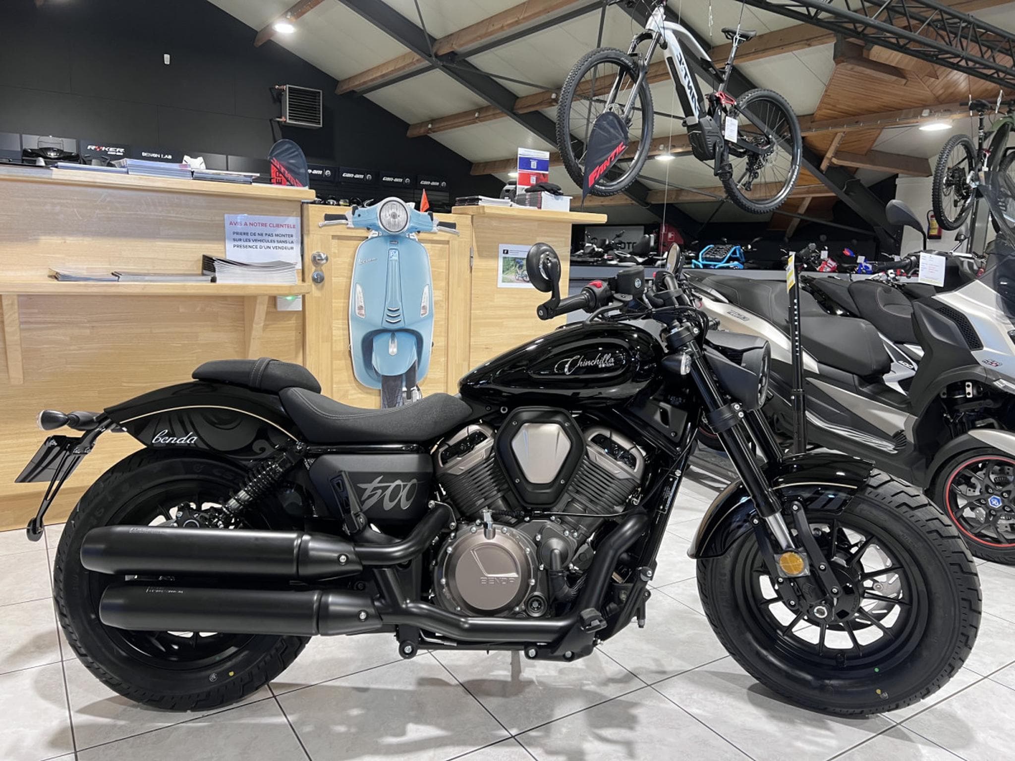 Benda Chinchilla 500 (2025) - Photo 1