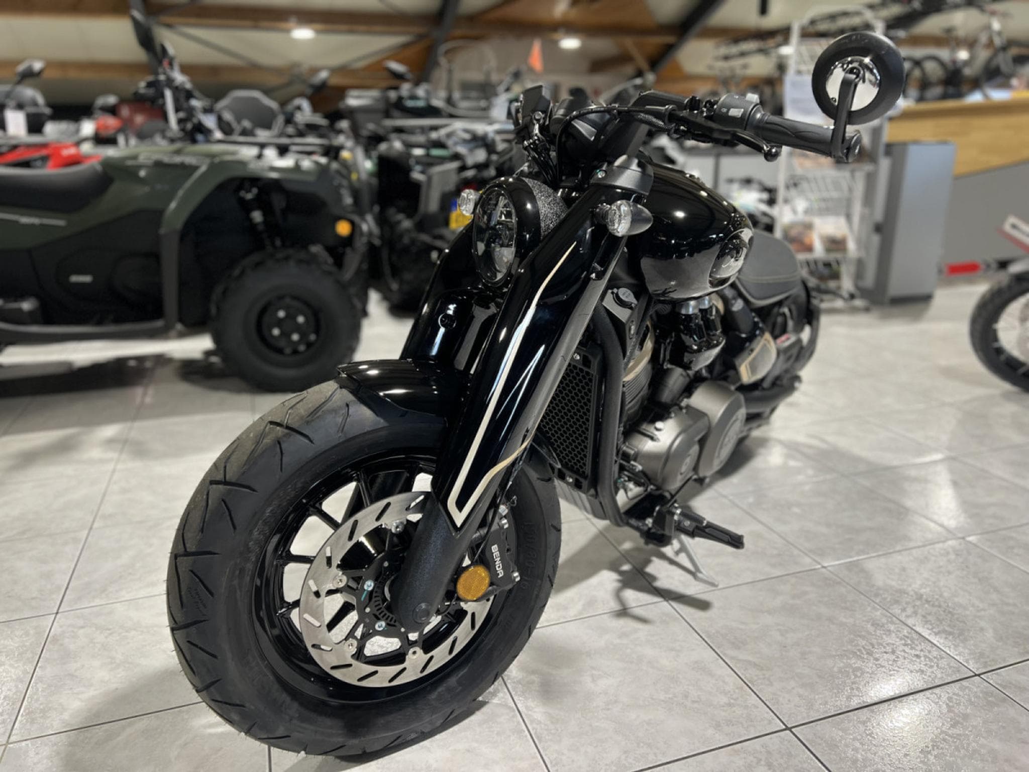 Benda Napoleon 500 (2025) - Foto 2