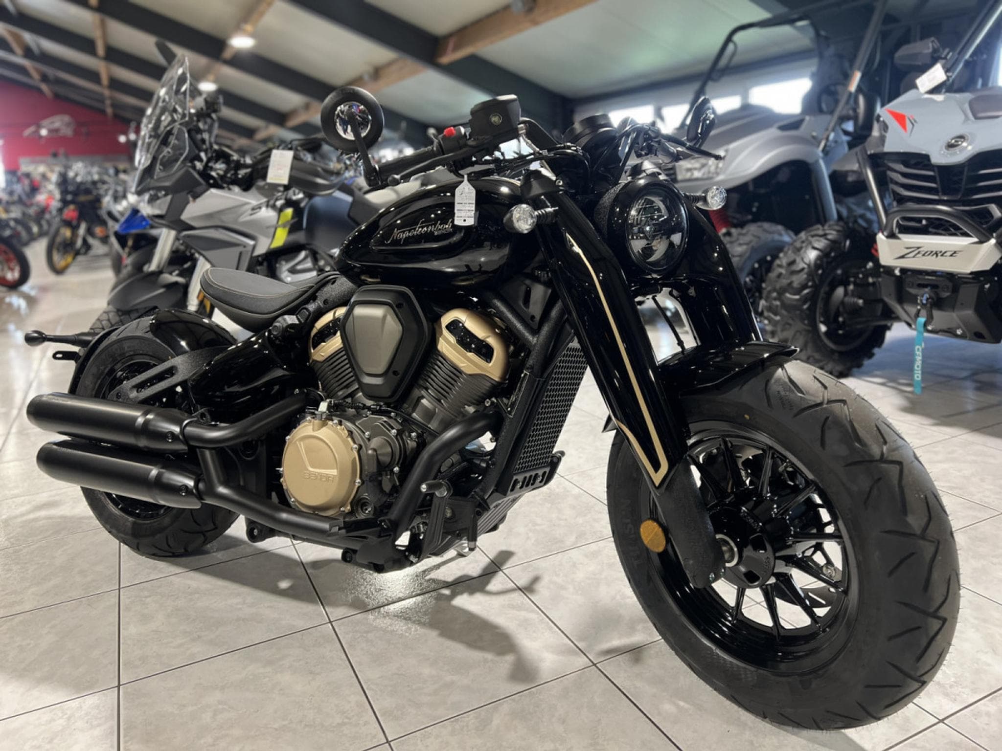 Benda Napoleon 500 (2025) - Foto 7