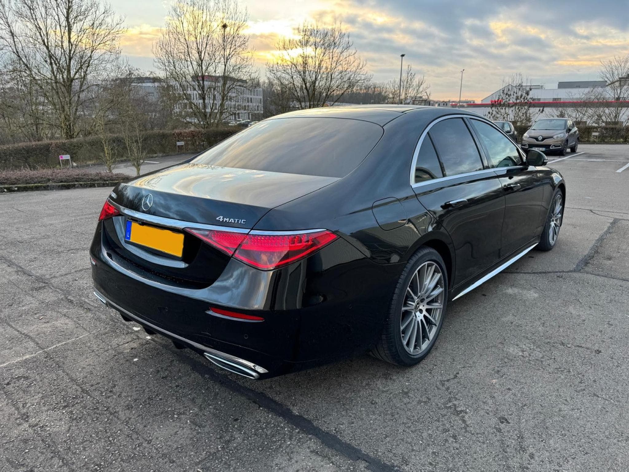 Mercedes S 400 d 4Matic Berline AMG Line (2021) - Photo 4