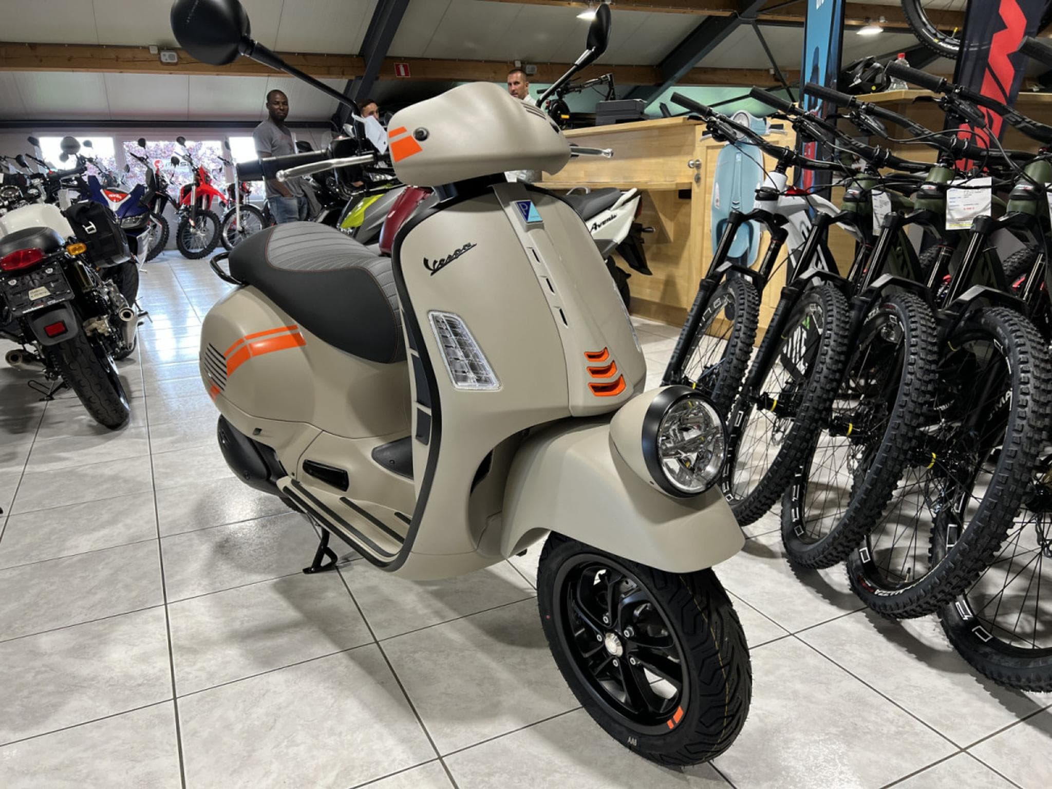 Vespa GTV 310 (2026) - Foto 5
