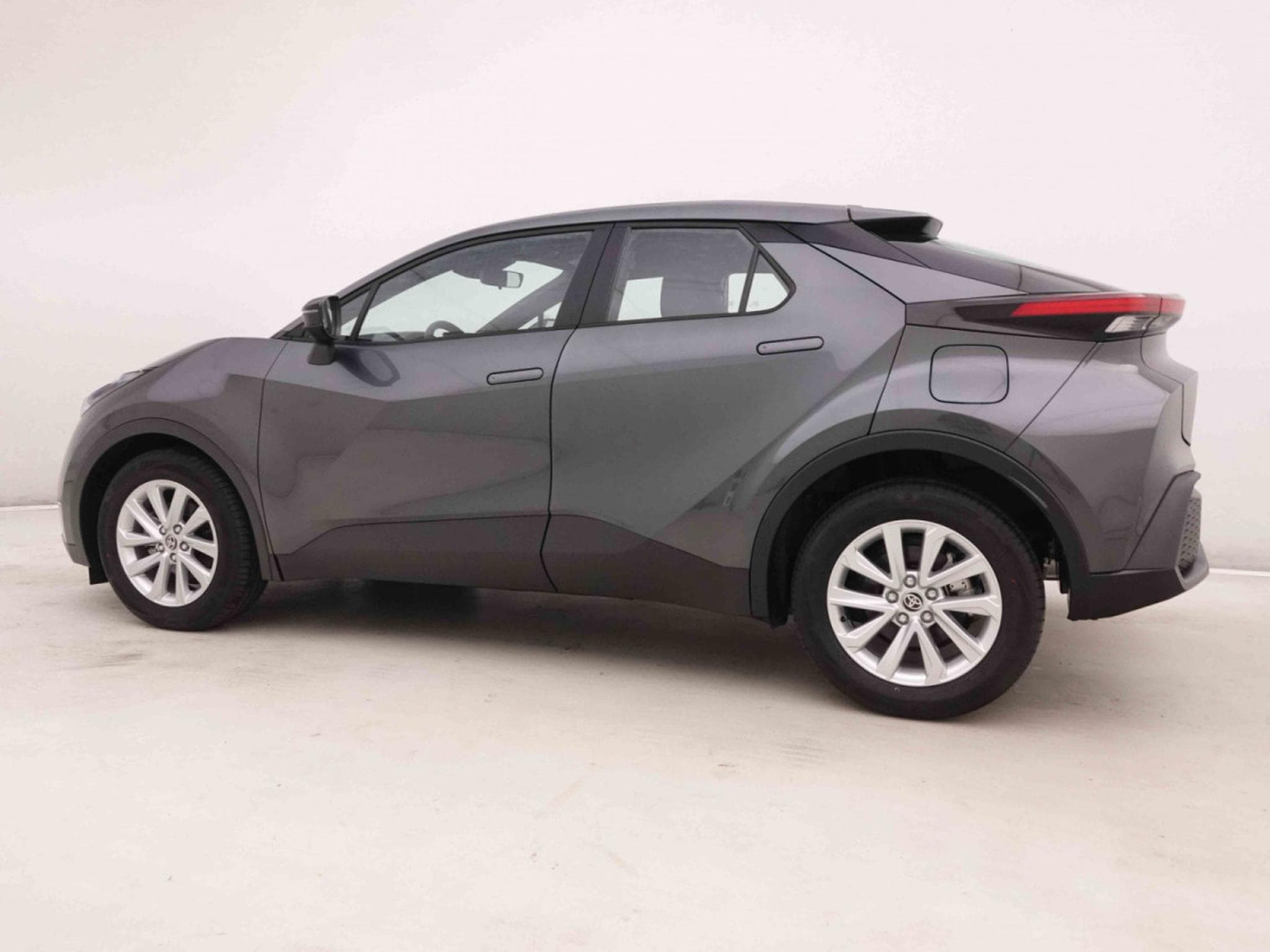 Toyota C-HR 1.8 VVT-i 140 Hybride Dynamic (2025) - Photo 2