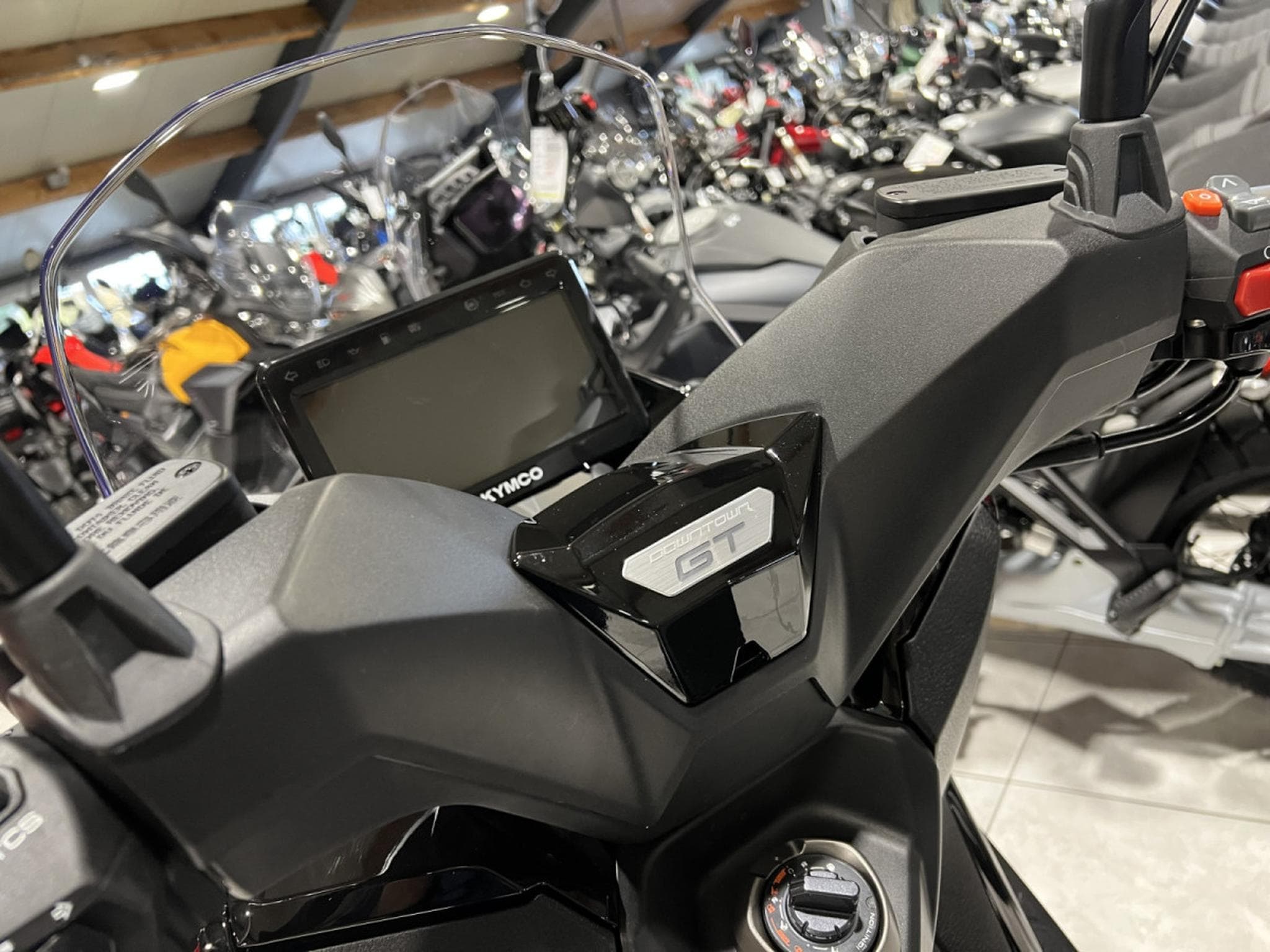 Kymco Downtown GT (2026) - Foto 6