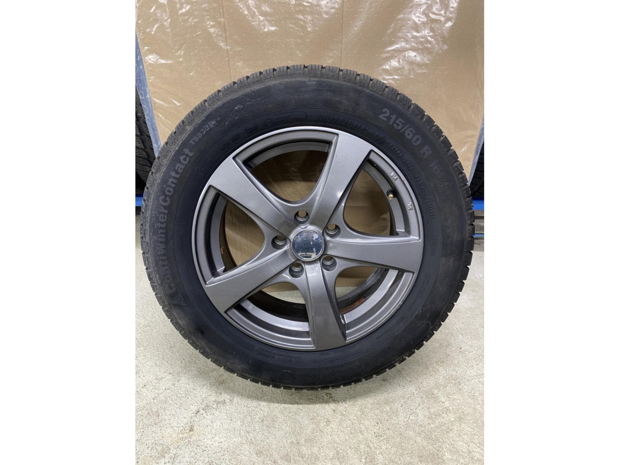 Jantes alu + Pneus h – 16" - Photo 1