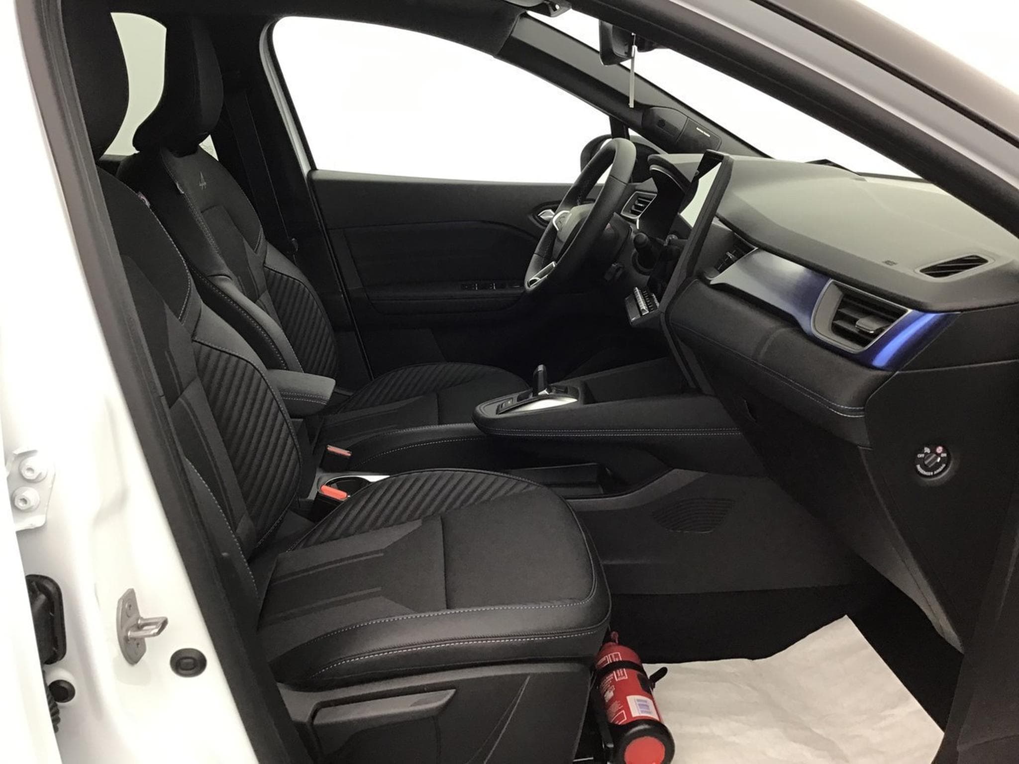 Renault Captur 1.6 Full Hybrid E-Tech 145 EDC Esprit Alpine (2026) - Foto 6