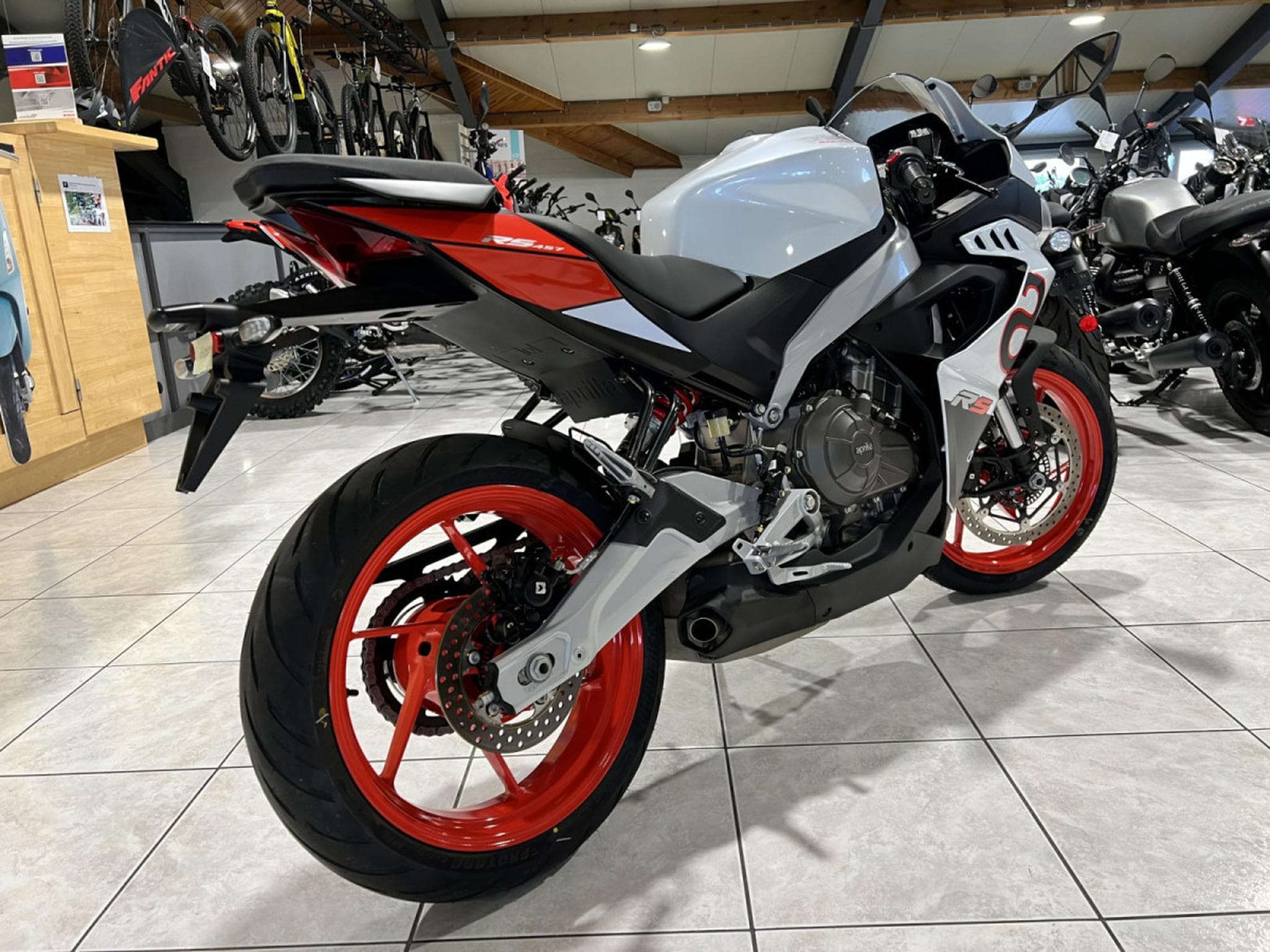 Aprilia RS 457 (2026) - Foto 3