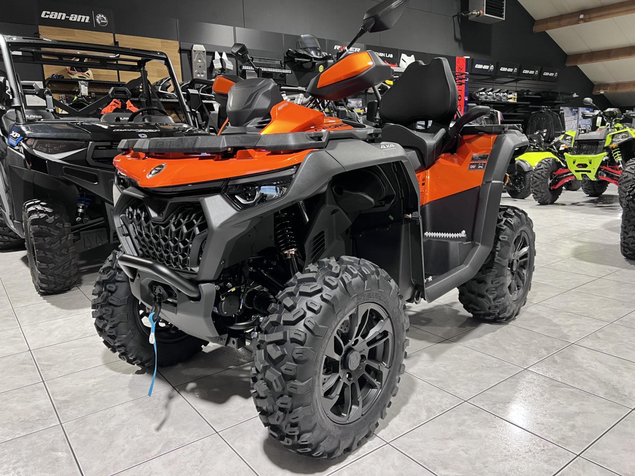 CF Moto CForce 850 T3 no ABS 60 km/h (2026) - Photo 2