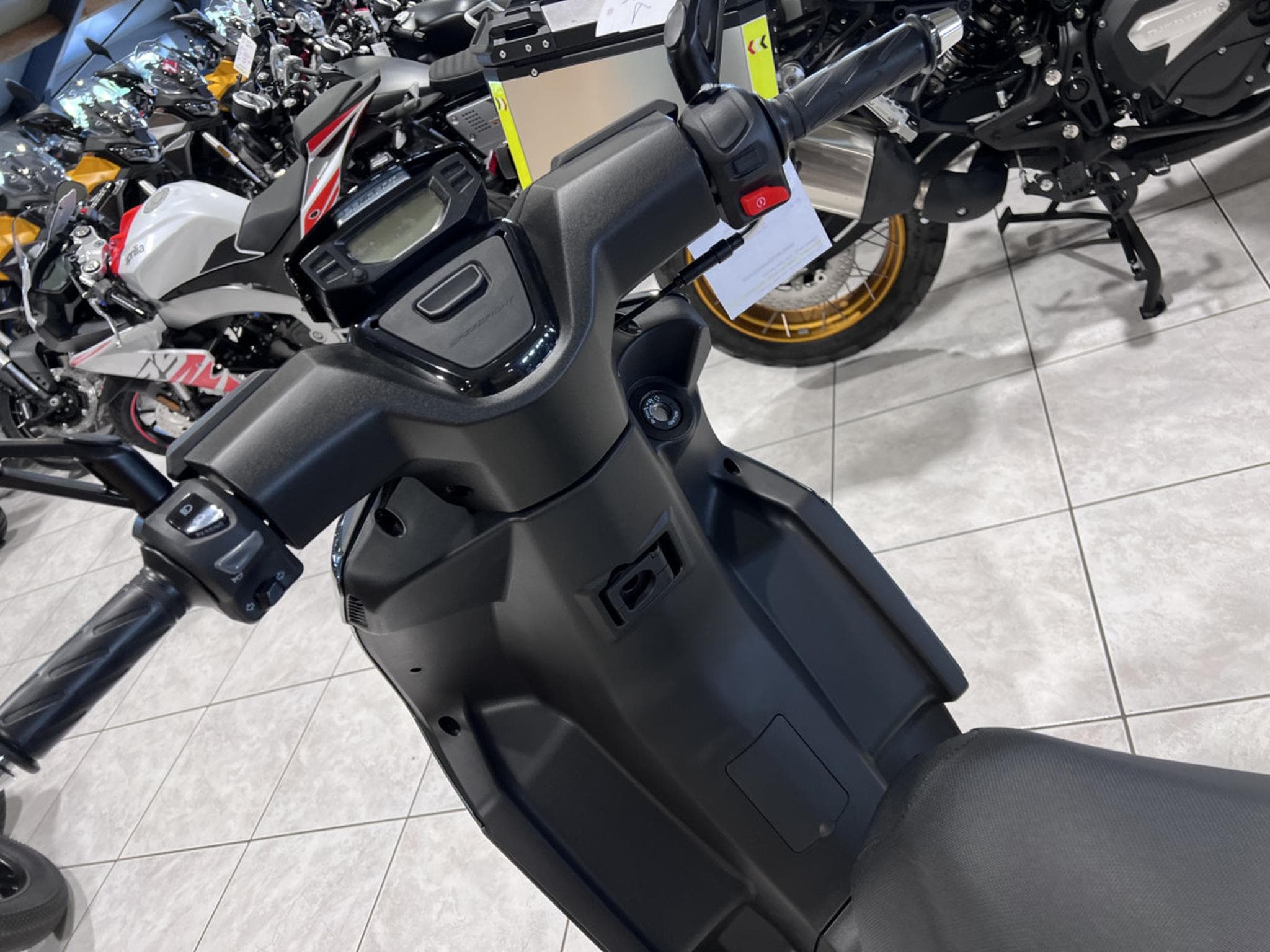 Peugeot Speedfight 50  CL.B 45 KM/H (2026) - Foto 6