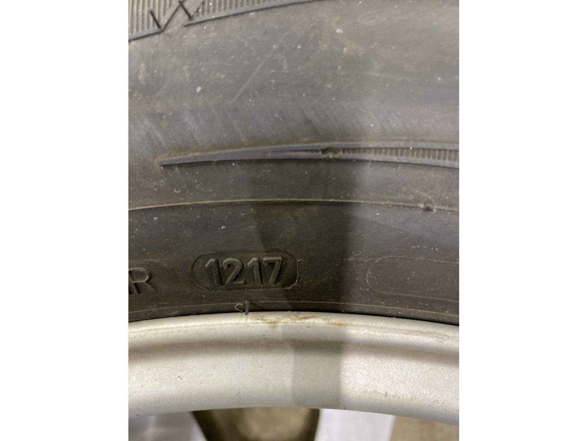 Jantes alu + Pneus h – 17" - Photo 3