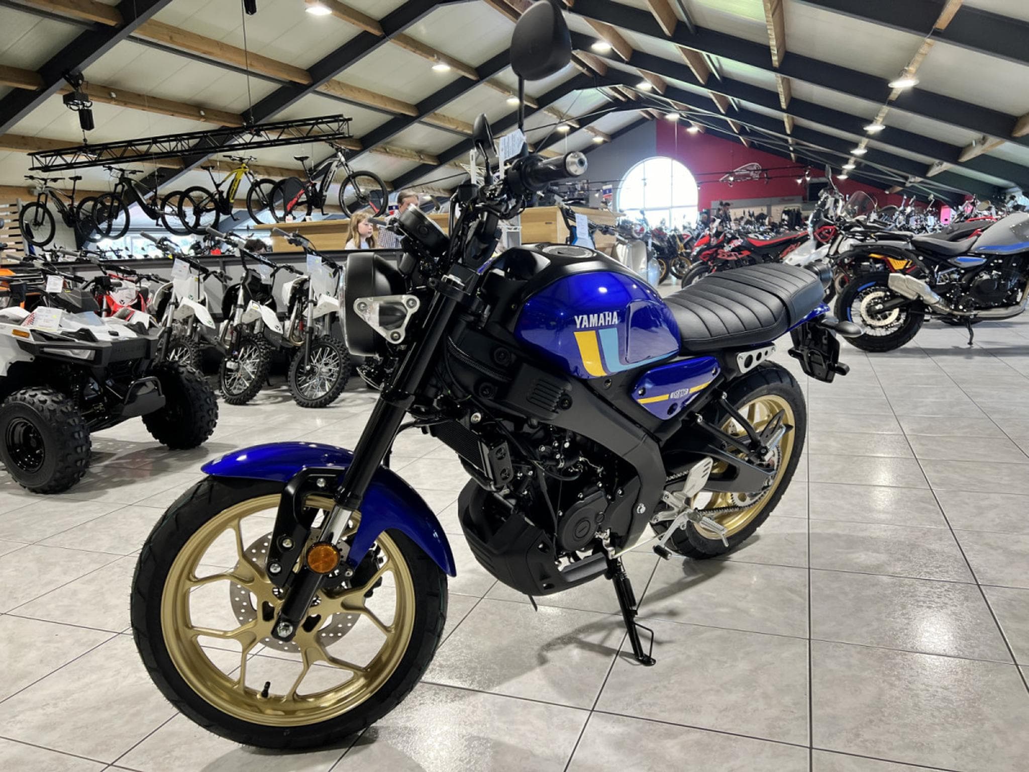 Yamaha XSR (2026) - Photo 2