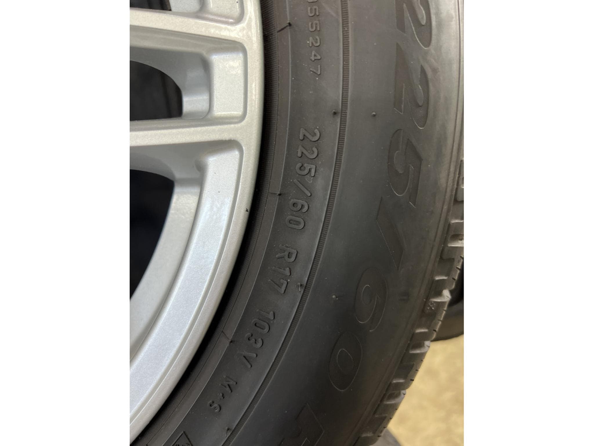 Jantes alu + Pneus h – 17" - Photo 3