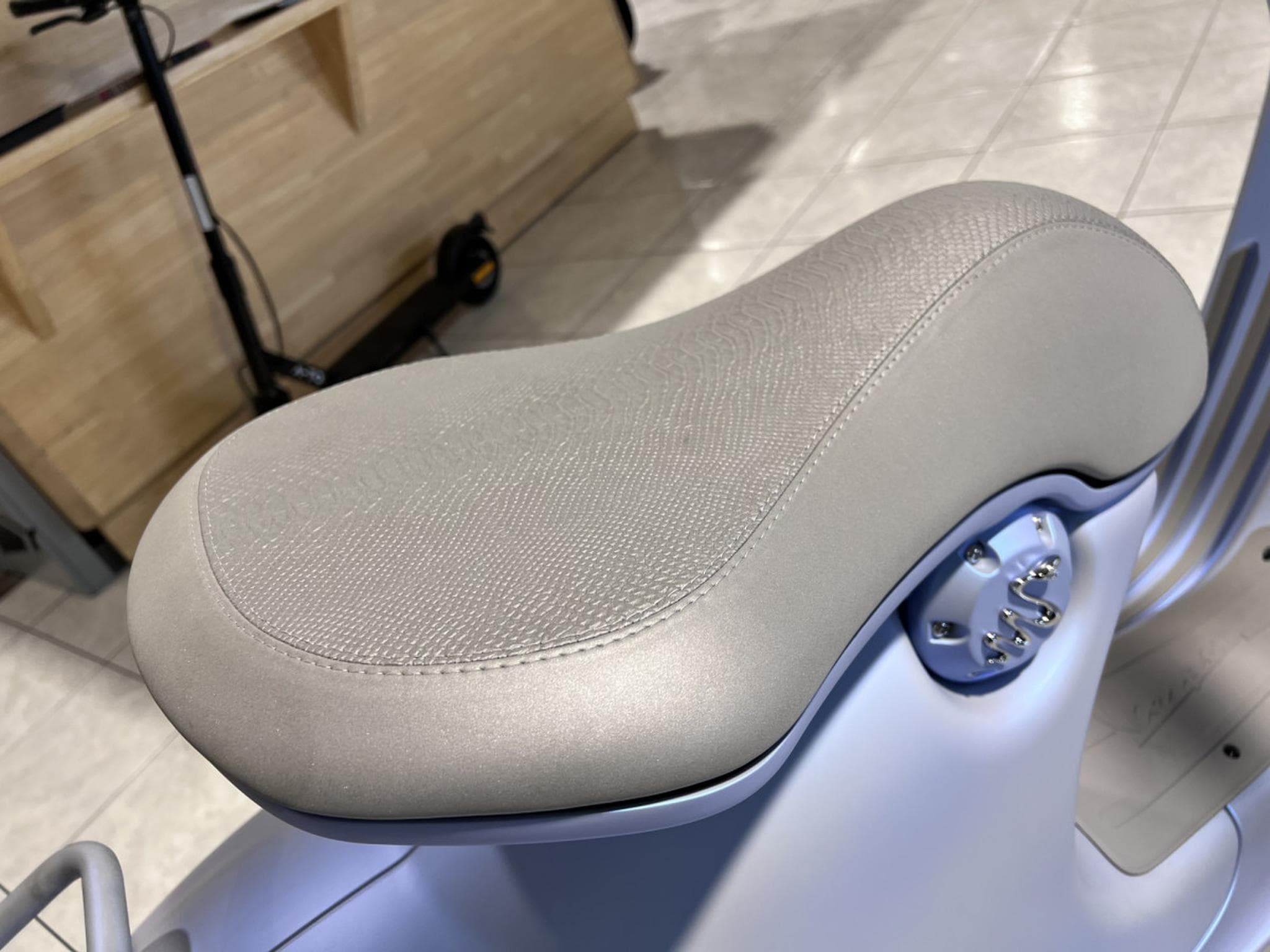 Vespa 946 Snake (2026) - Photo 6