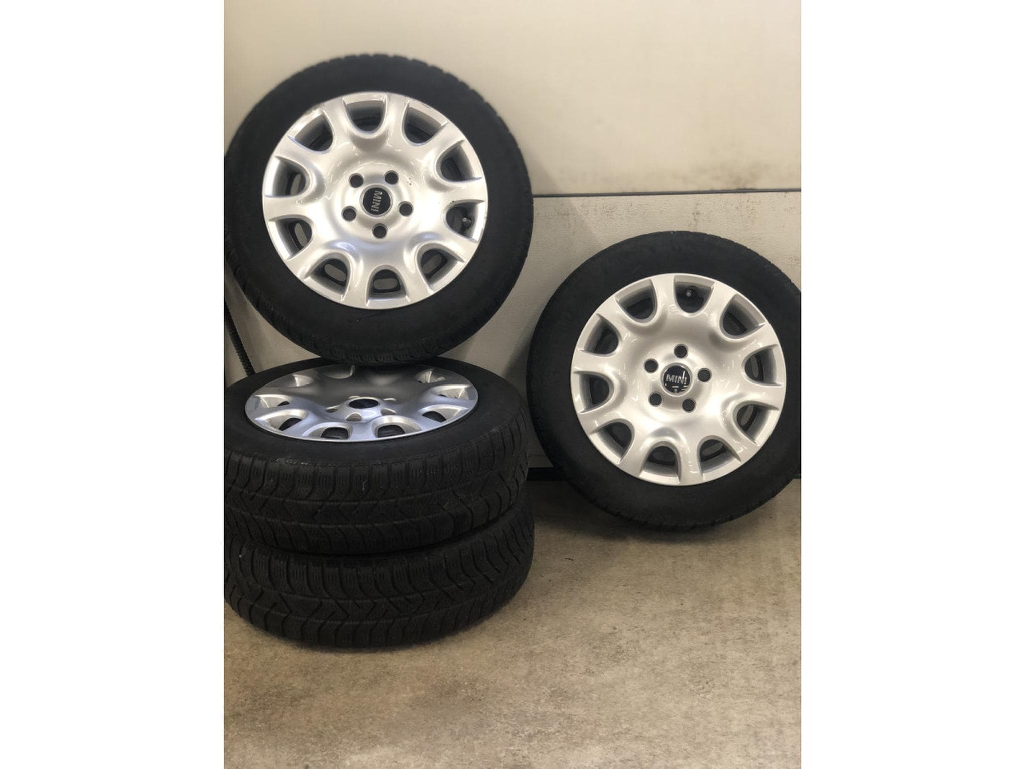 Jantes acier + Pneus – 15" - Photo 1