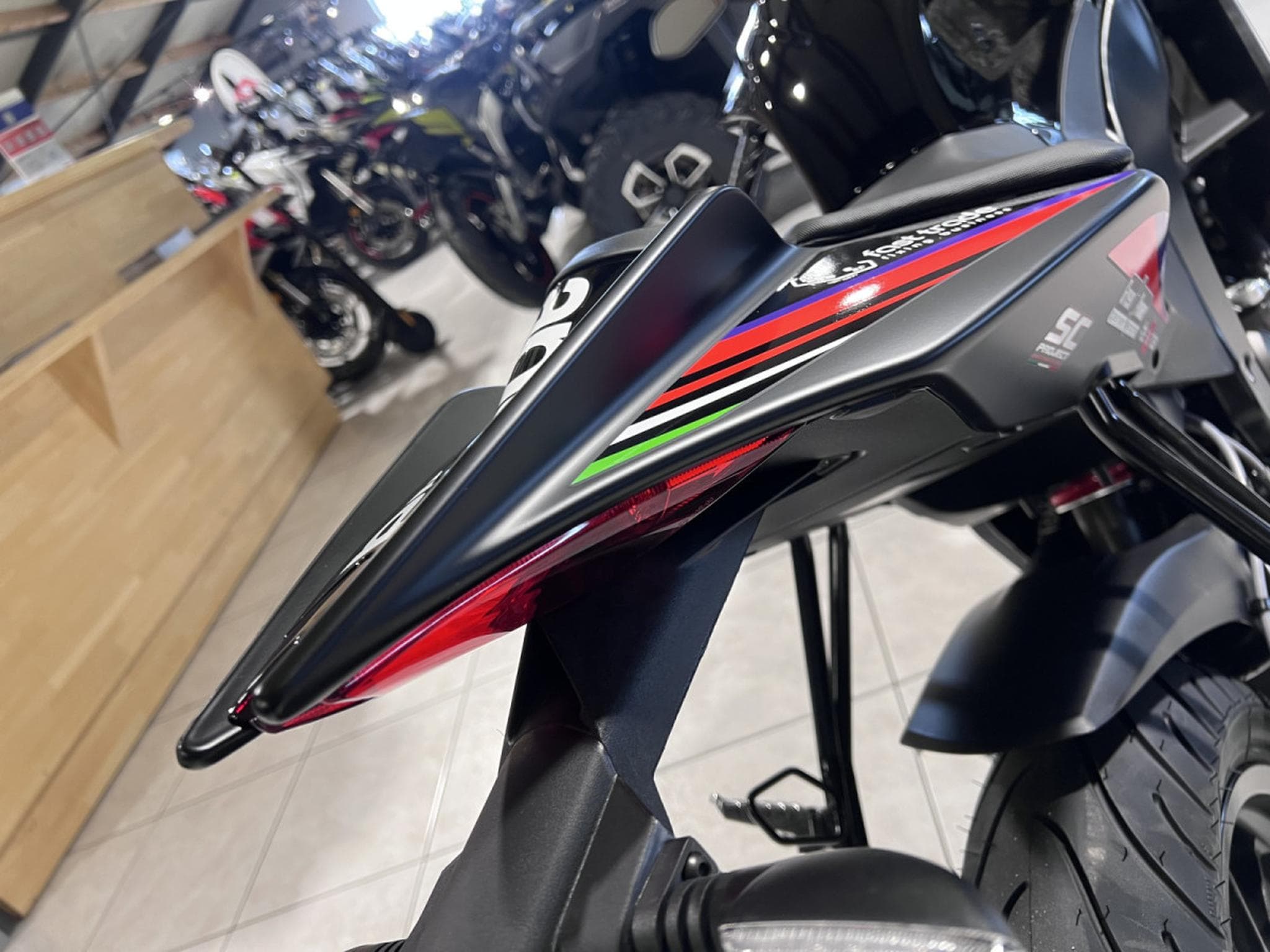 Aprilia RS 125 GP (2025) - Photo 5