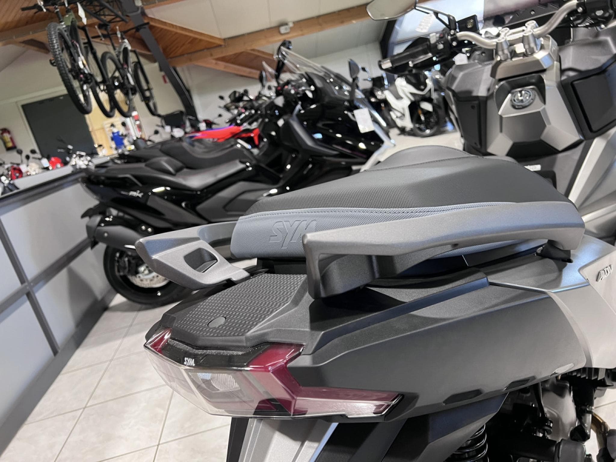 SYM ADX 300 (2026) - Photo 5