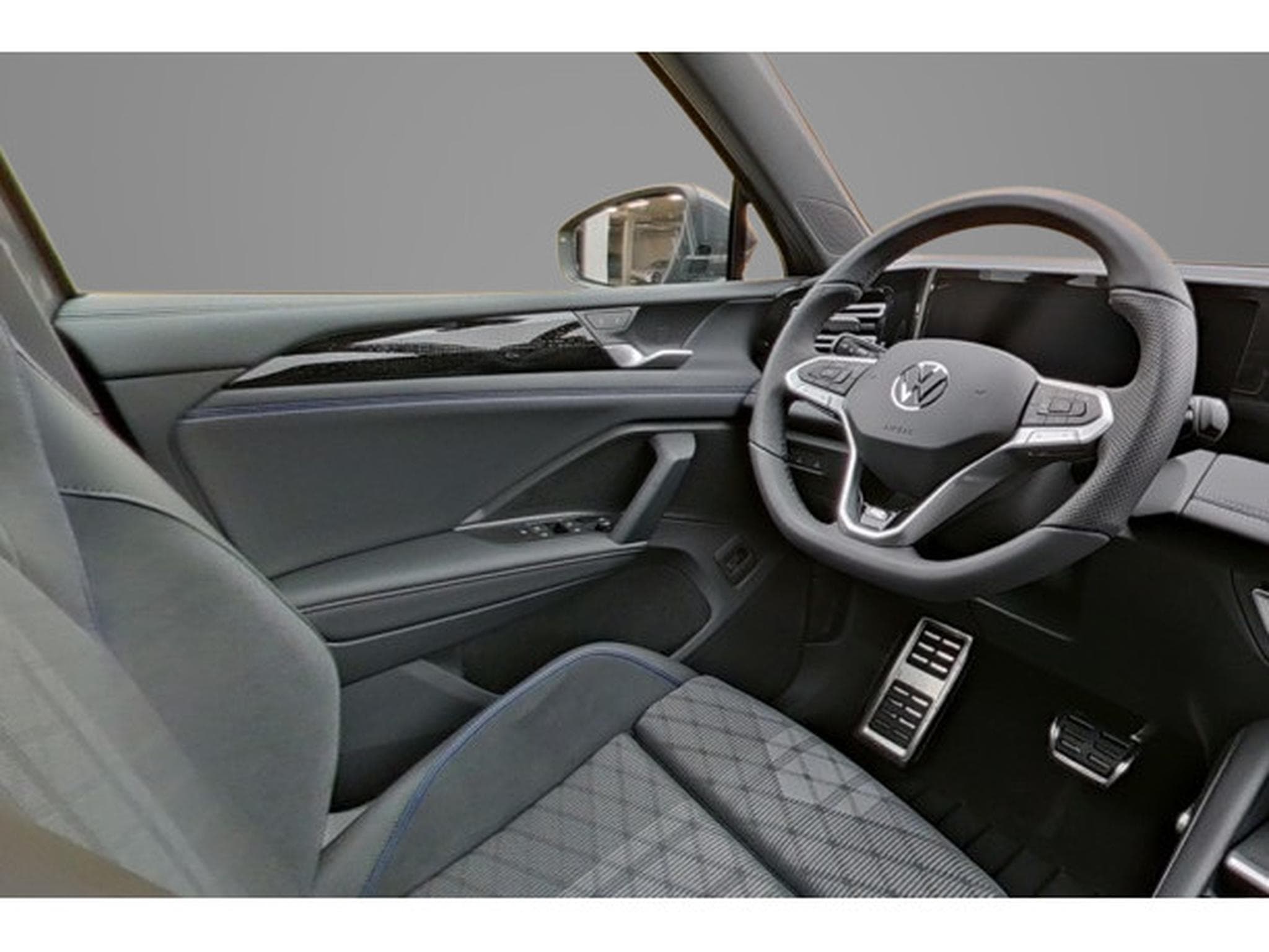 VW Tiguan 1.5 eTSI 150 DSG R-Line (2025) - Foto 8