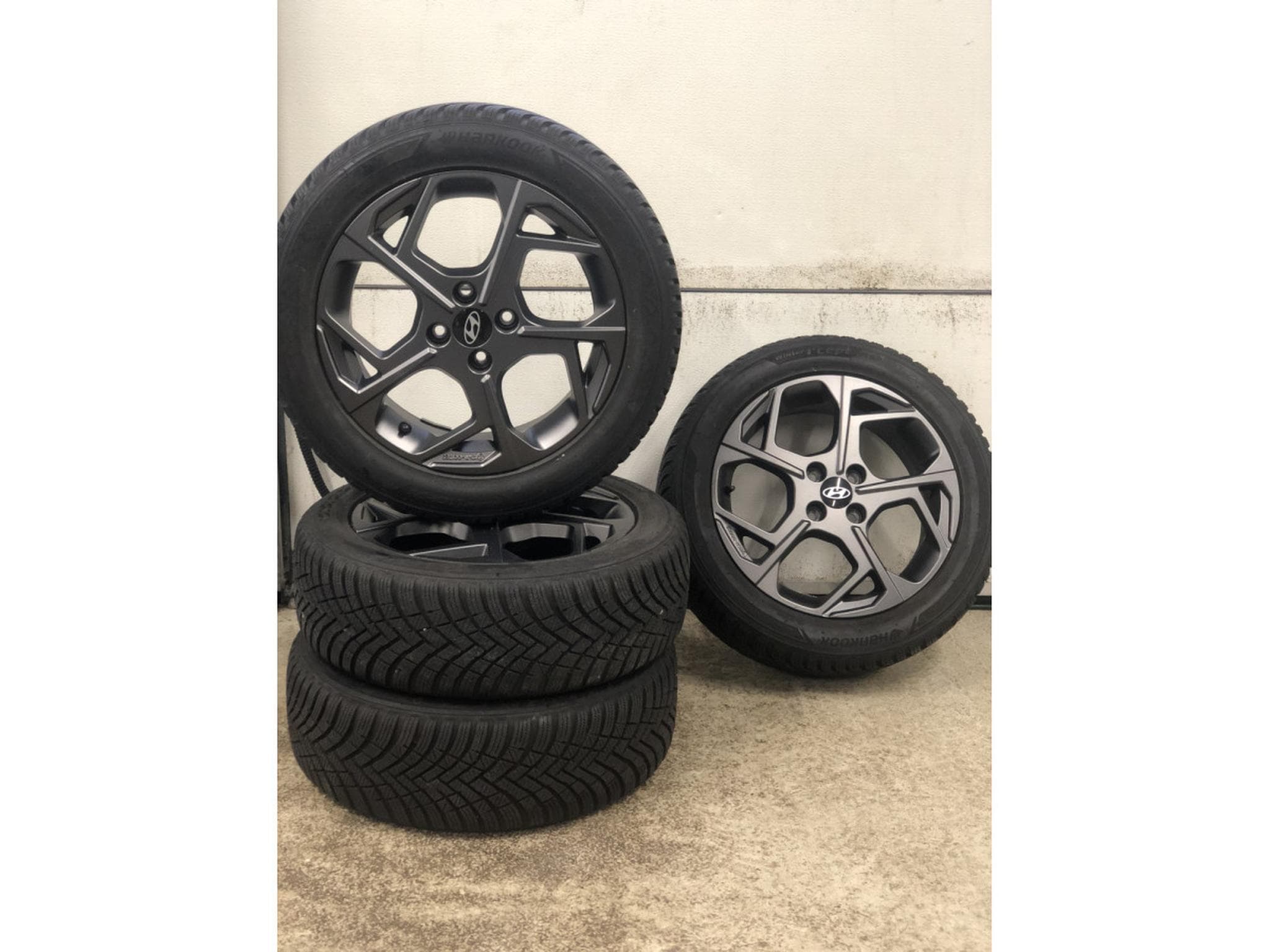 Jantes alu + Pneus h – 16" - Photo 1