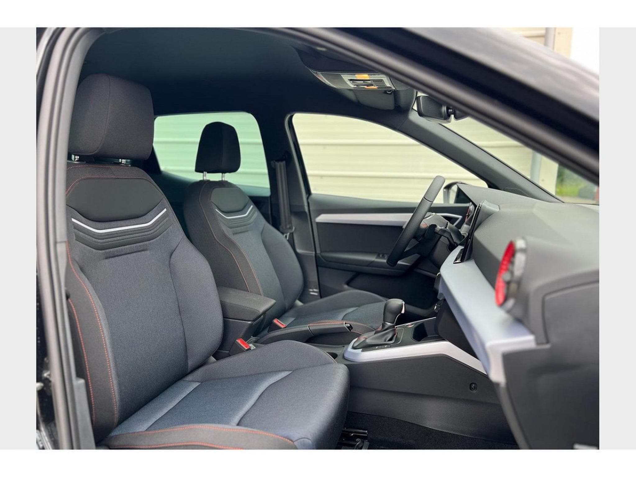 Seat Arona 1.0 TSi 116 DSG  FR (2025) - Foto 5