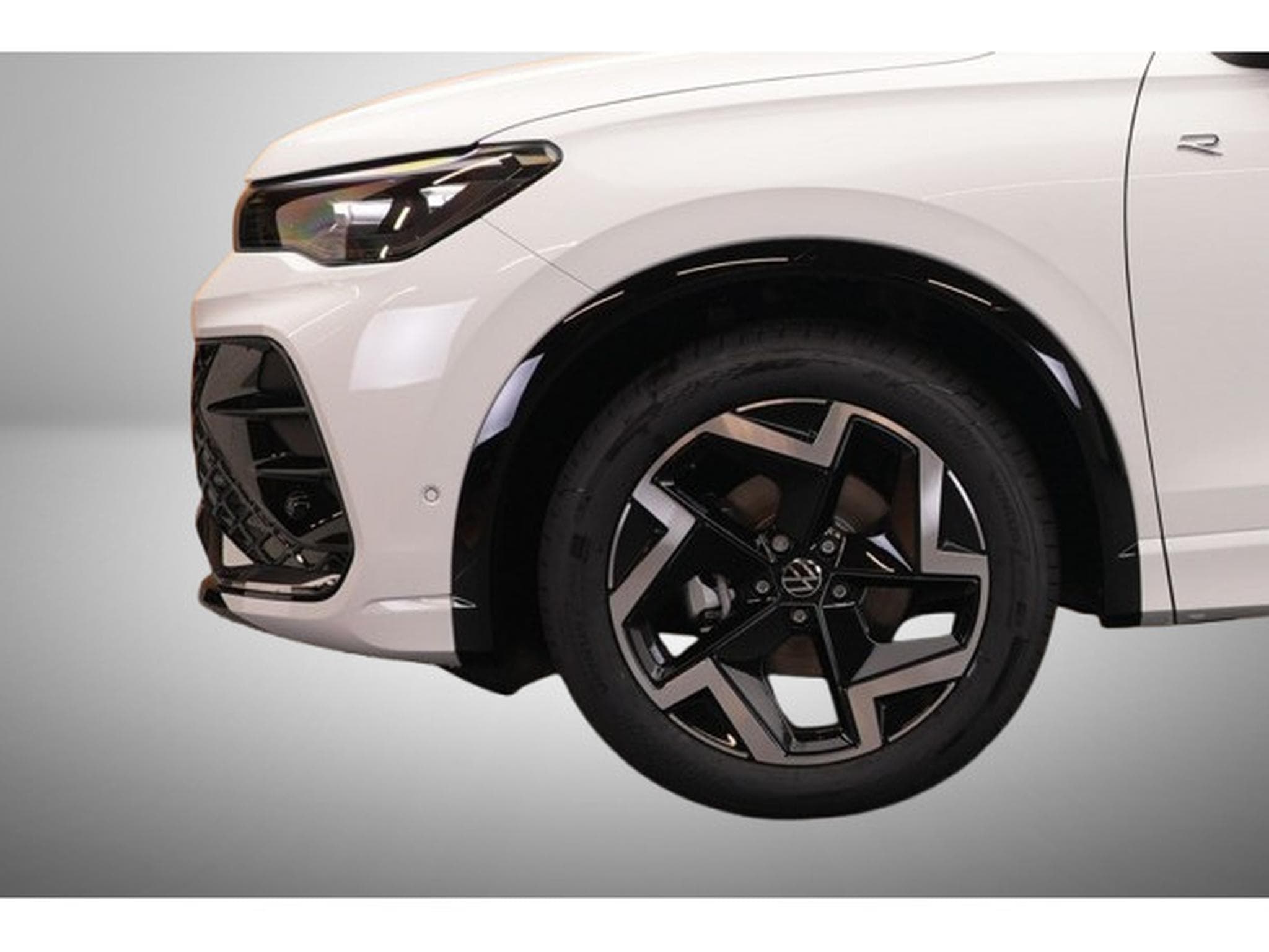 VW Tiguan 1.5 eTSI 150 DSG R-Line (2025) - Foto 9