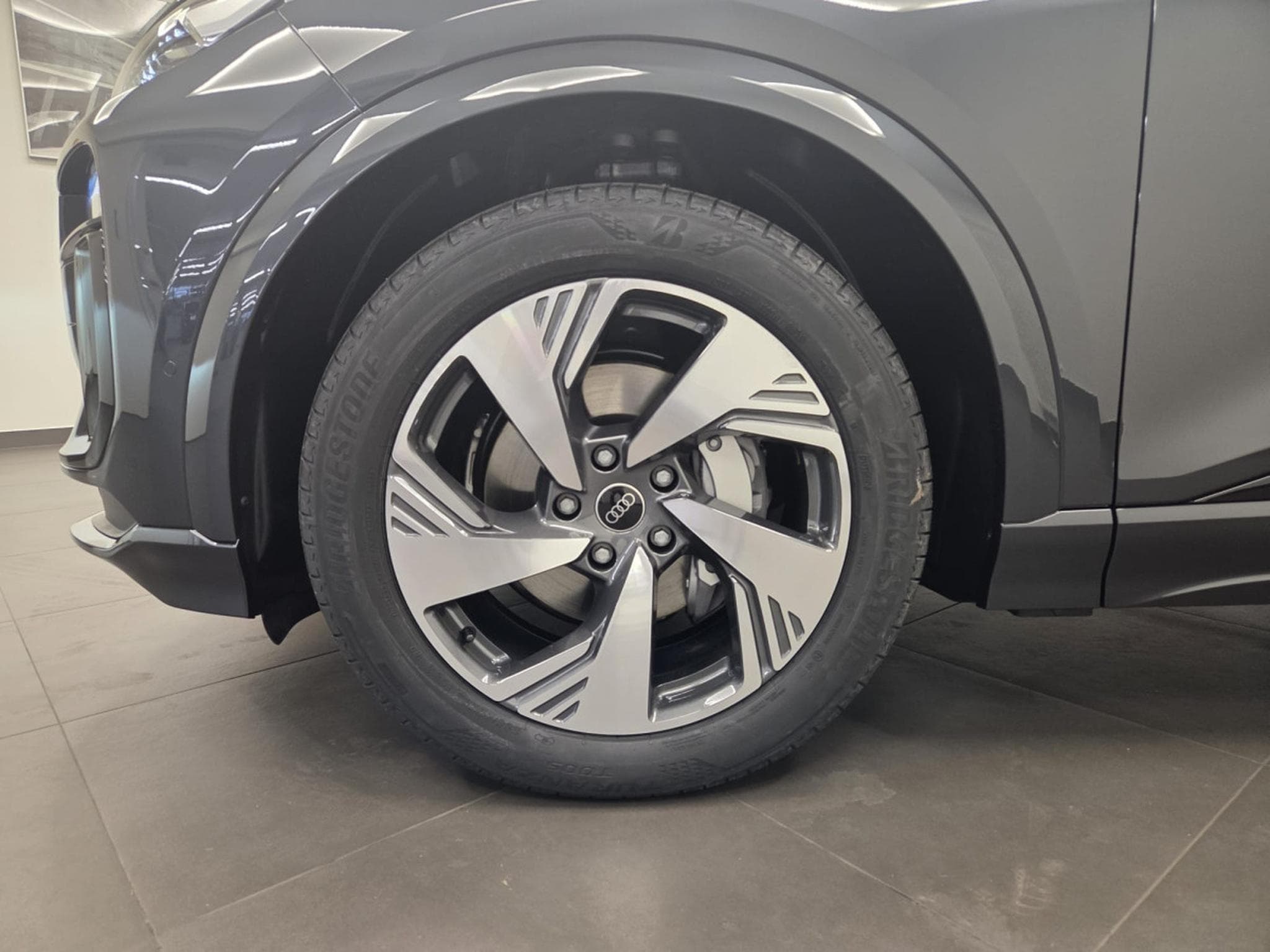 Audi Q6 e-tron SUV e-tron performance S line 305 CV / 225 kW (2026) - Foto 9