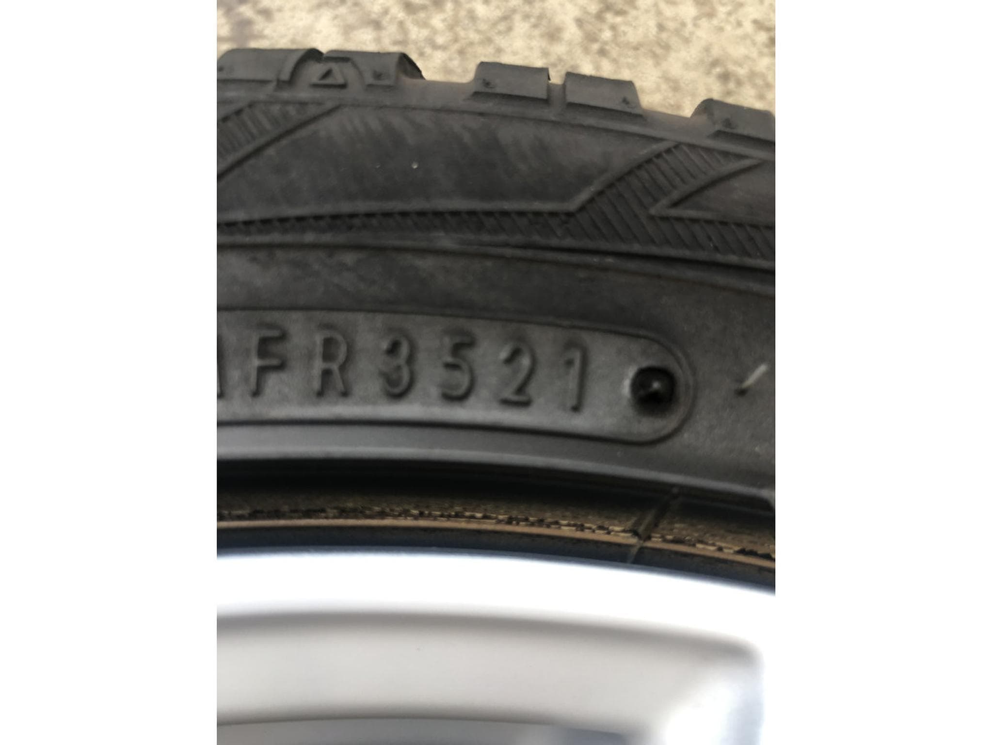 Jantes alu + Pneus h – 17" - Photo 4