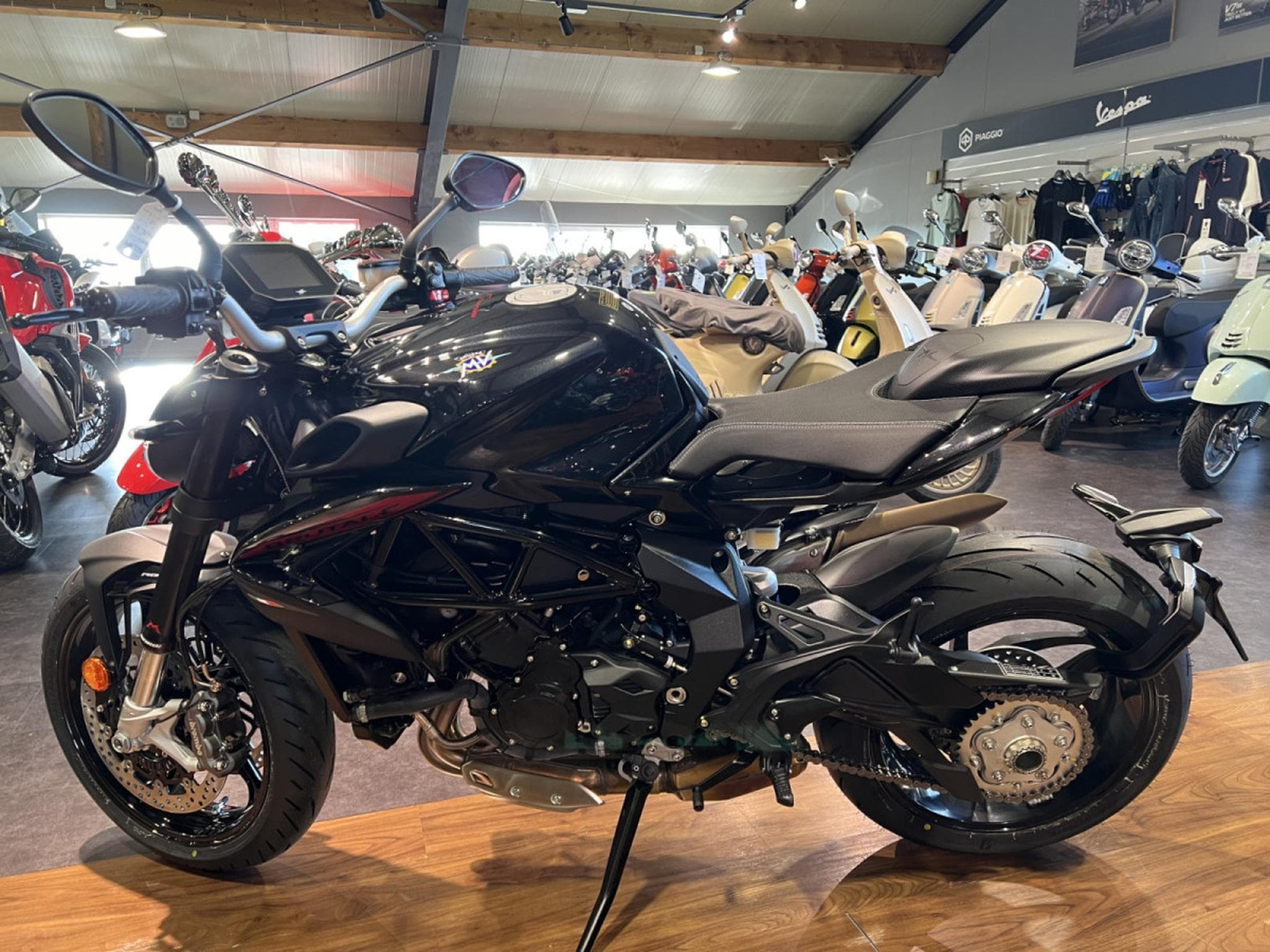 MV Agusta Brutale 35 KW (2025) - Photo 4