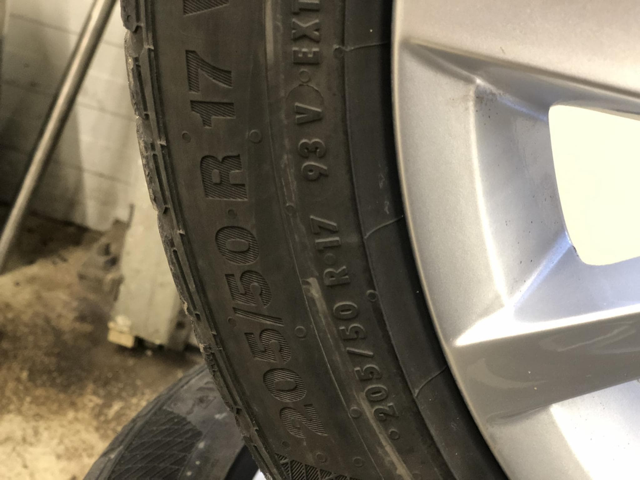 Jantes alu + Pneus h – 17" - Photo 4