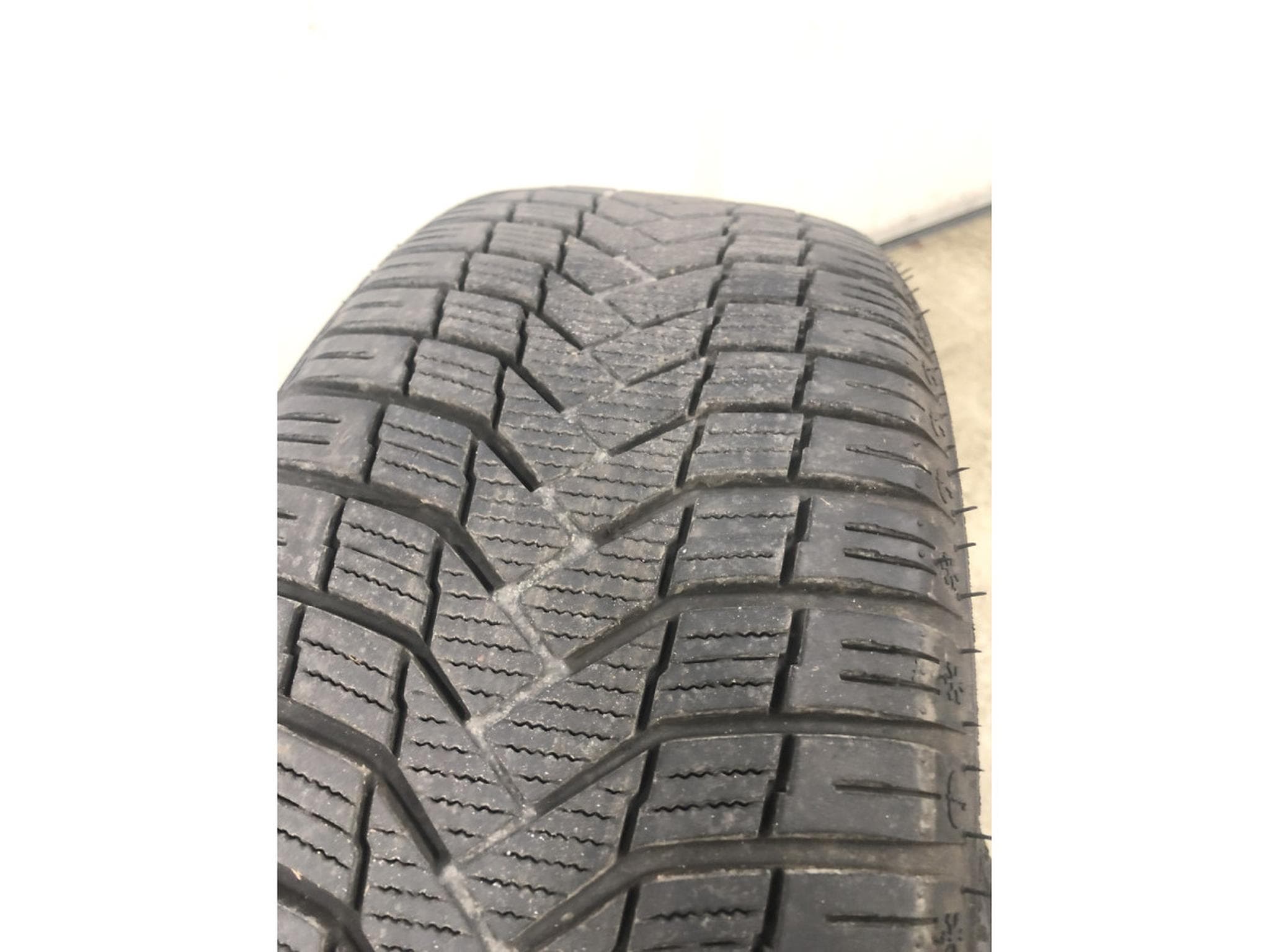 Pneus toutes saisons – 17" - Photo 7