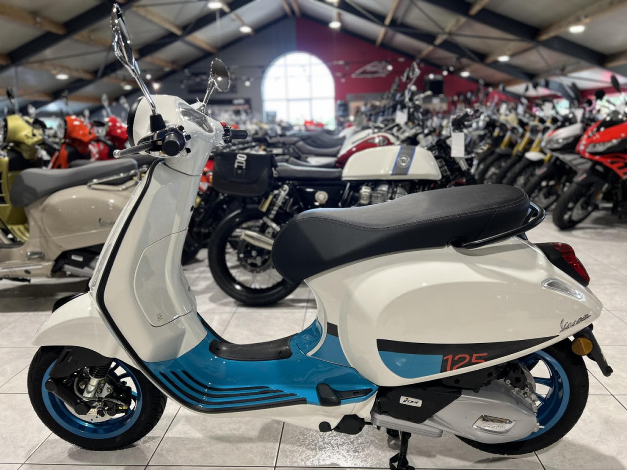 Vespa Primavera VIBE (2026) - Foto 4