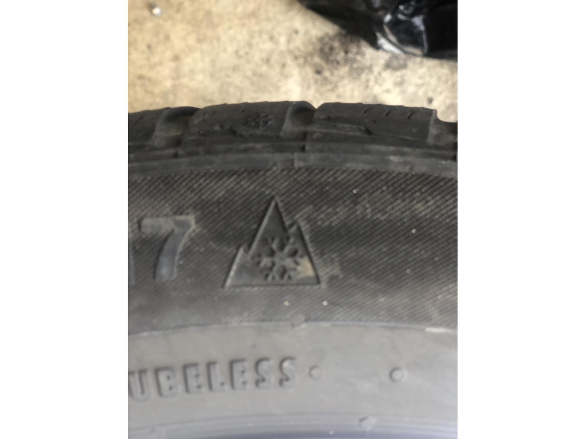 Jantes alu + Pneus h – 17" - Photo 5